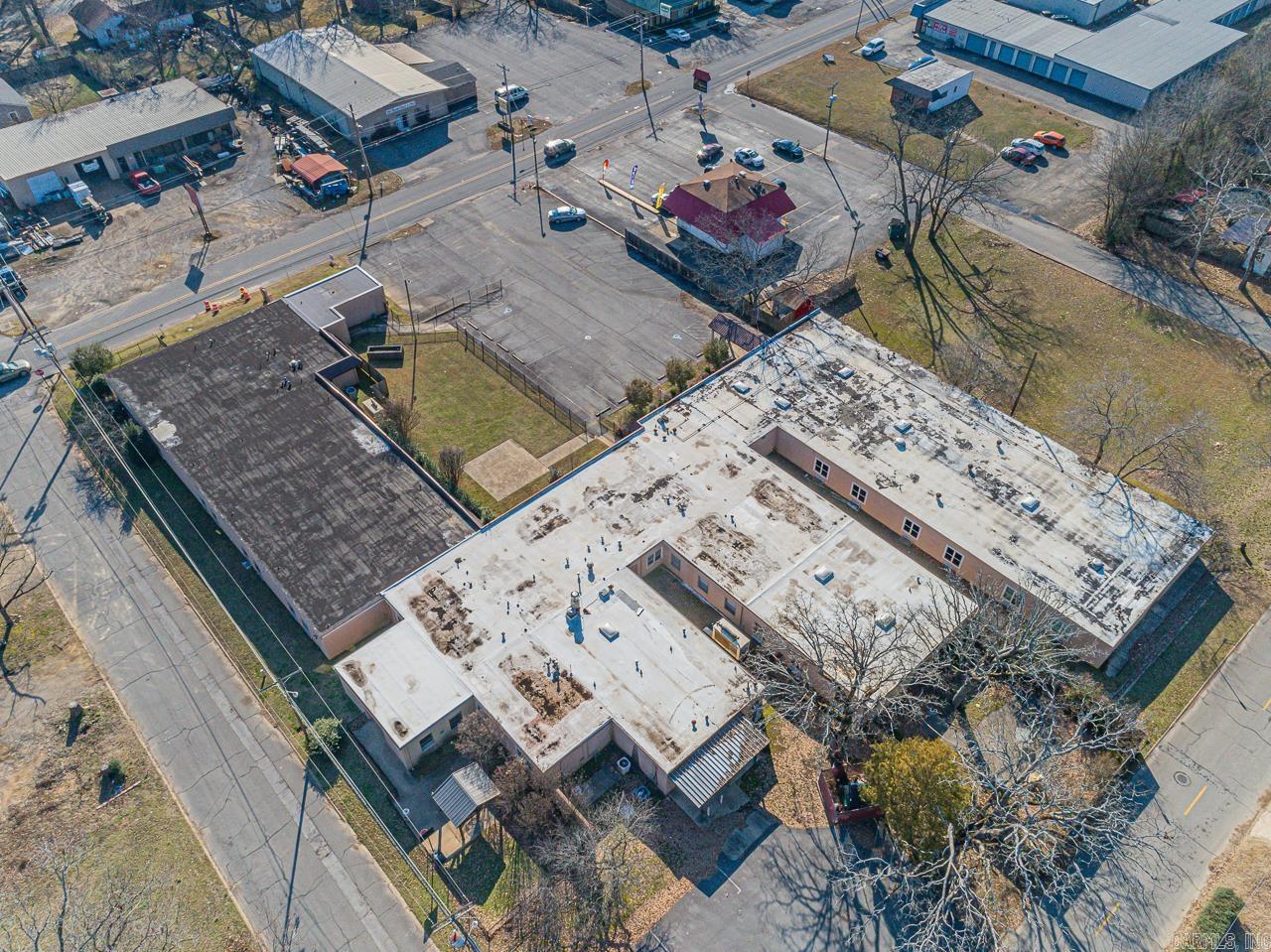 105 S College St  Searcy, AR