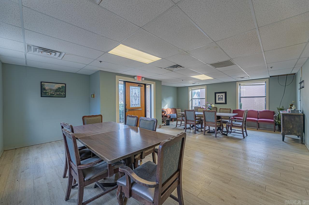 105 S College St  Searcy, AR