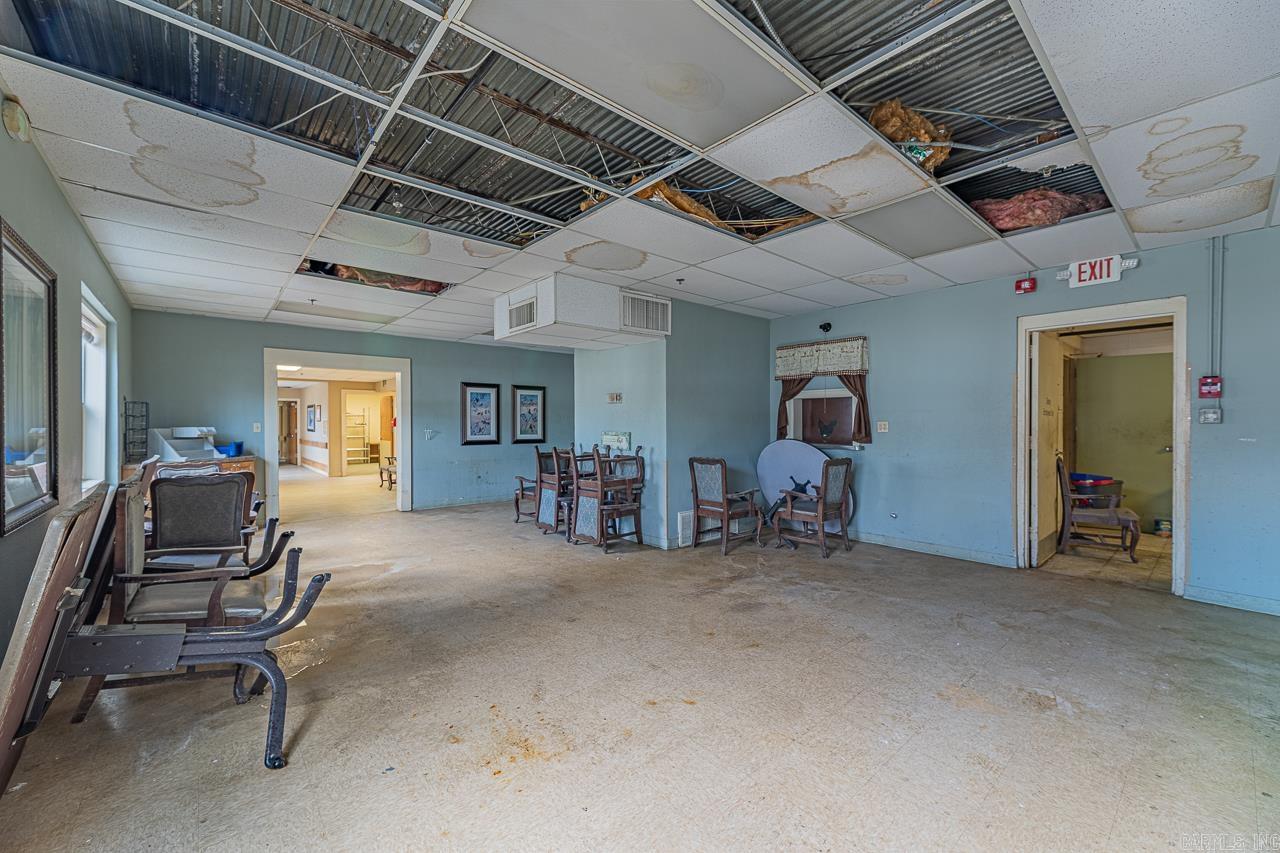 105 S College St  Searcy, AR