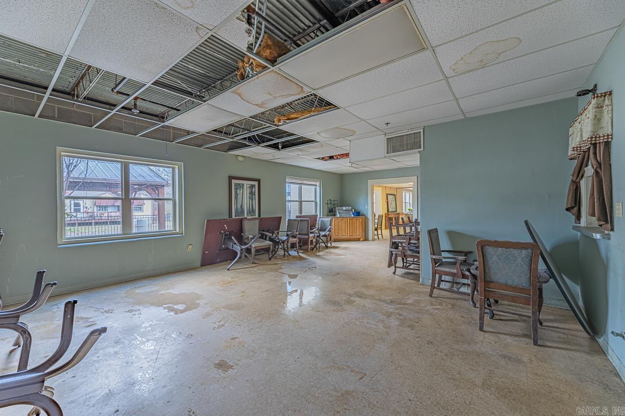 105 S College St  Searcy, AR