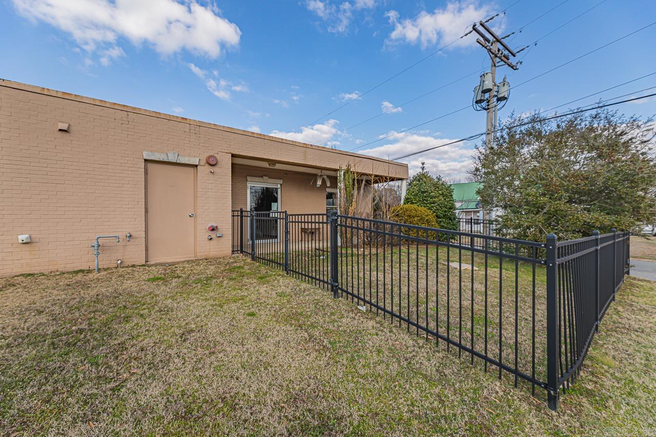 105 S College St  Searcy, AR