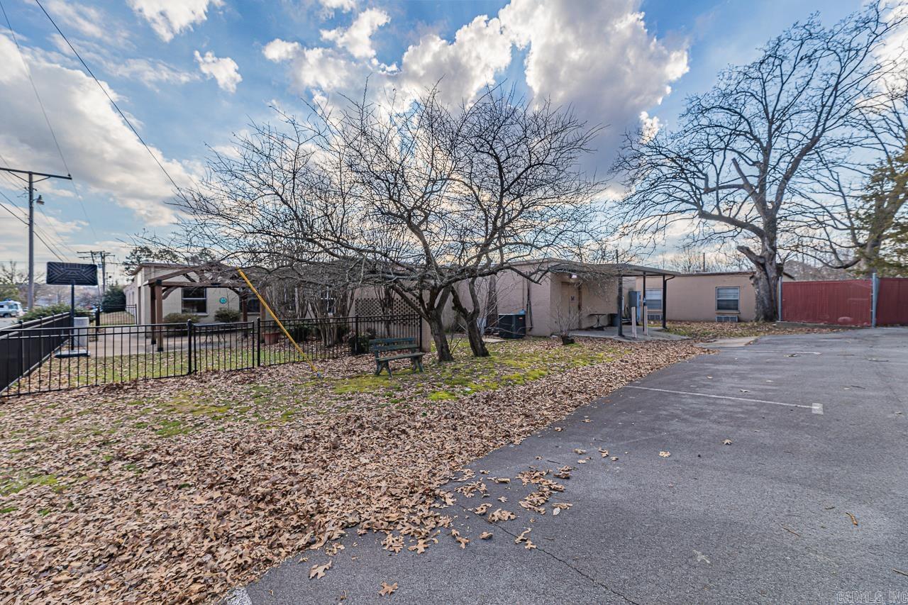 105 S College St  Searcy, AR