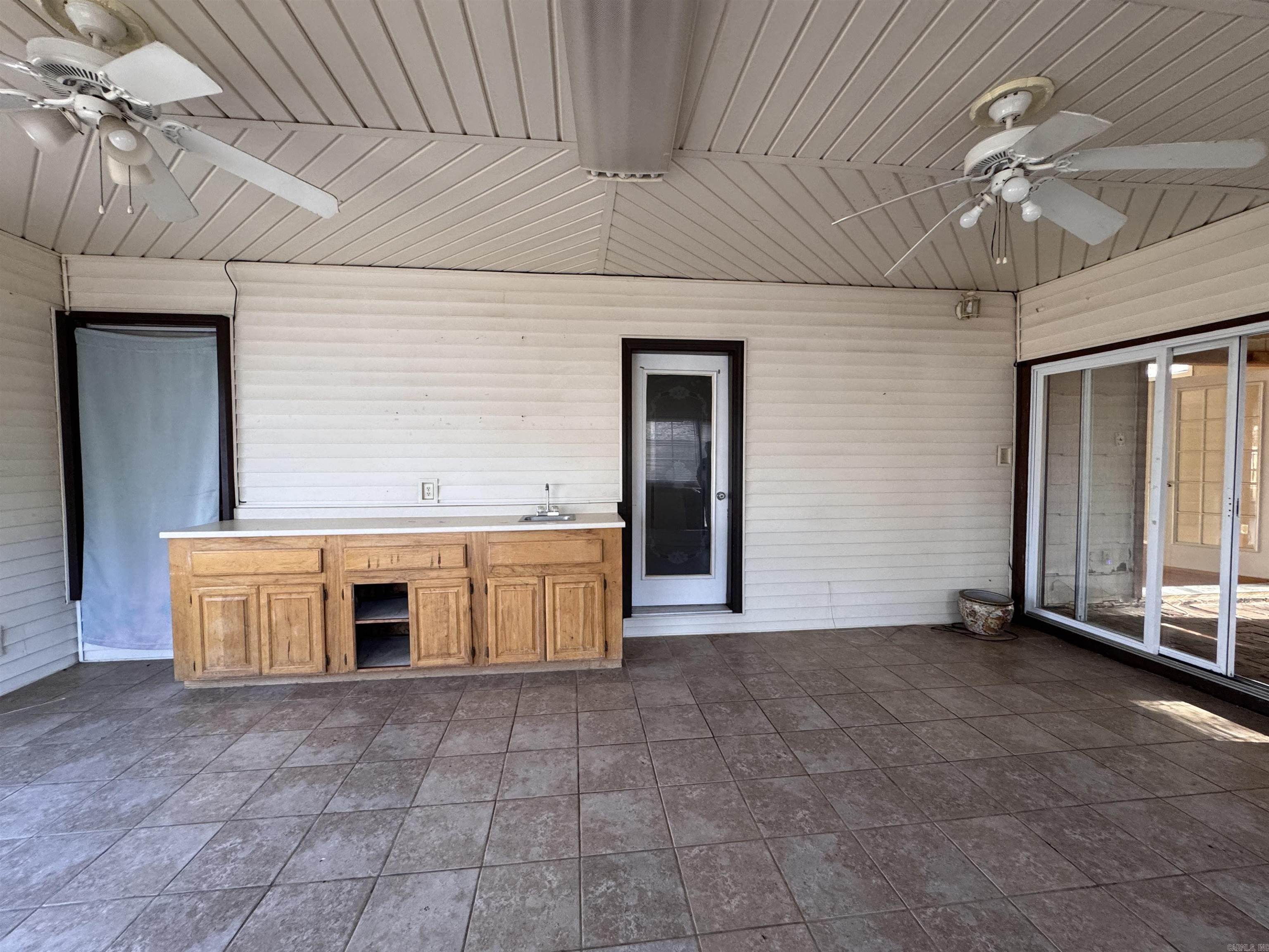 103 Cambridge Cove Jacksonville, AR 72076-3306