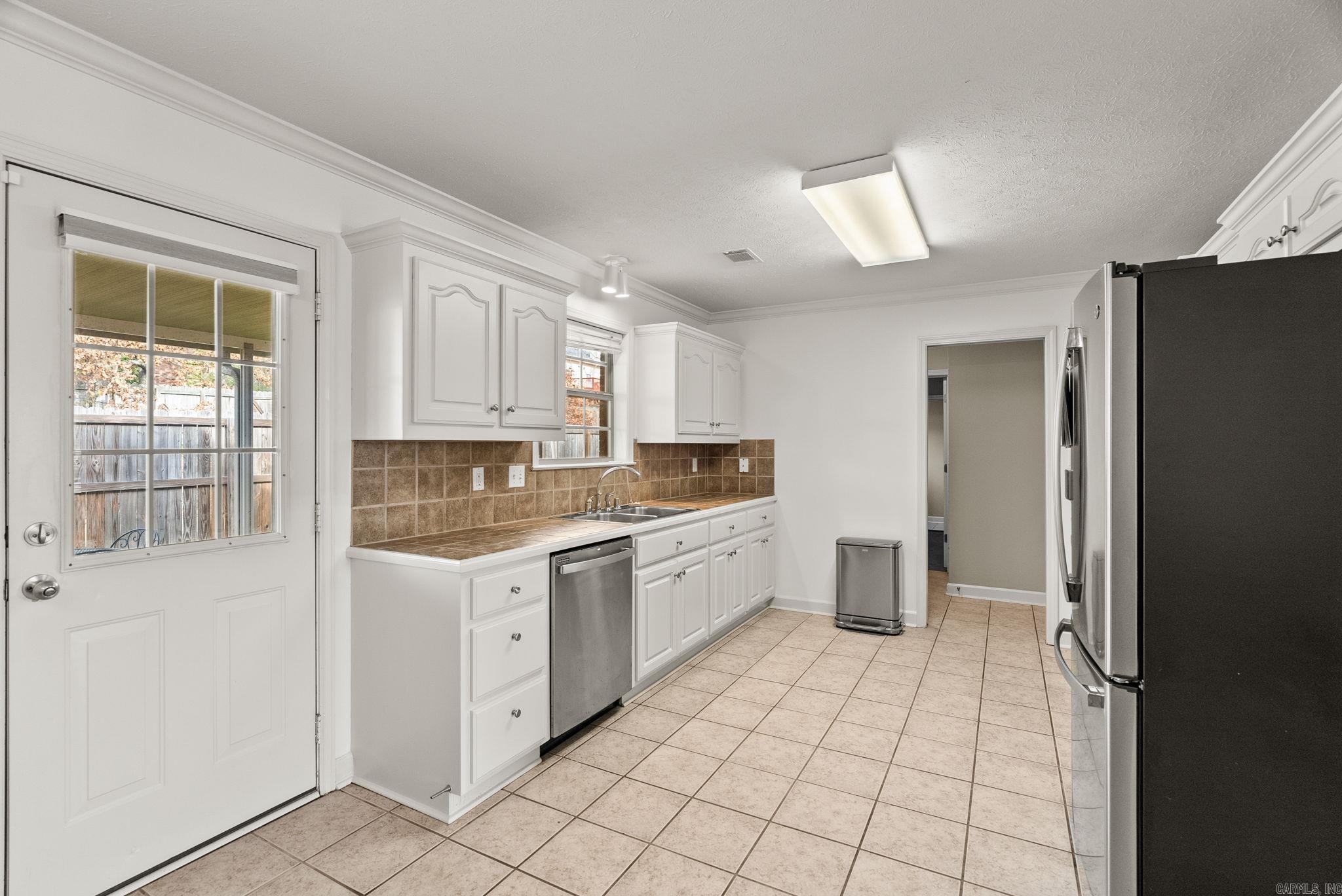 106 Beaver Creek  Maumelle, AR