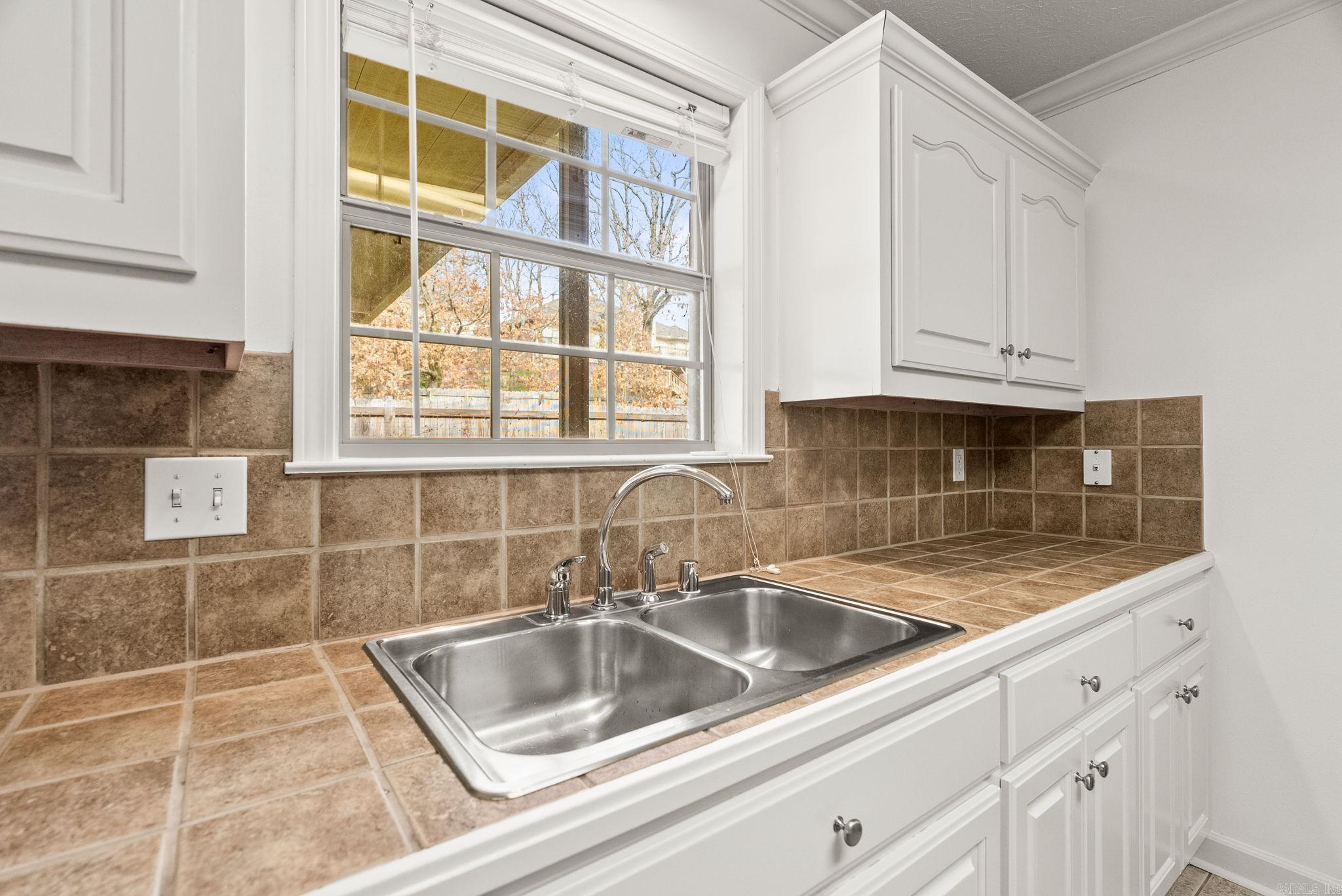 106 Beaver Creek  Maumelle, AR