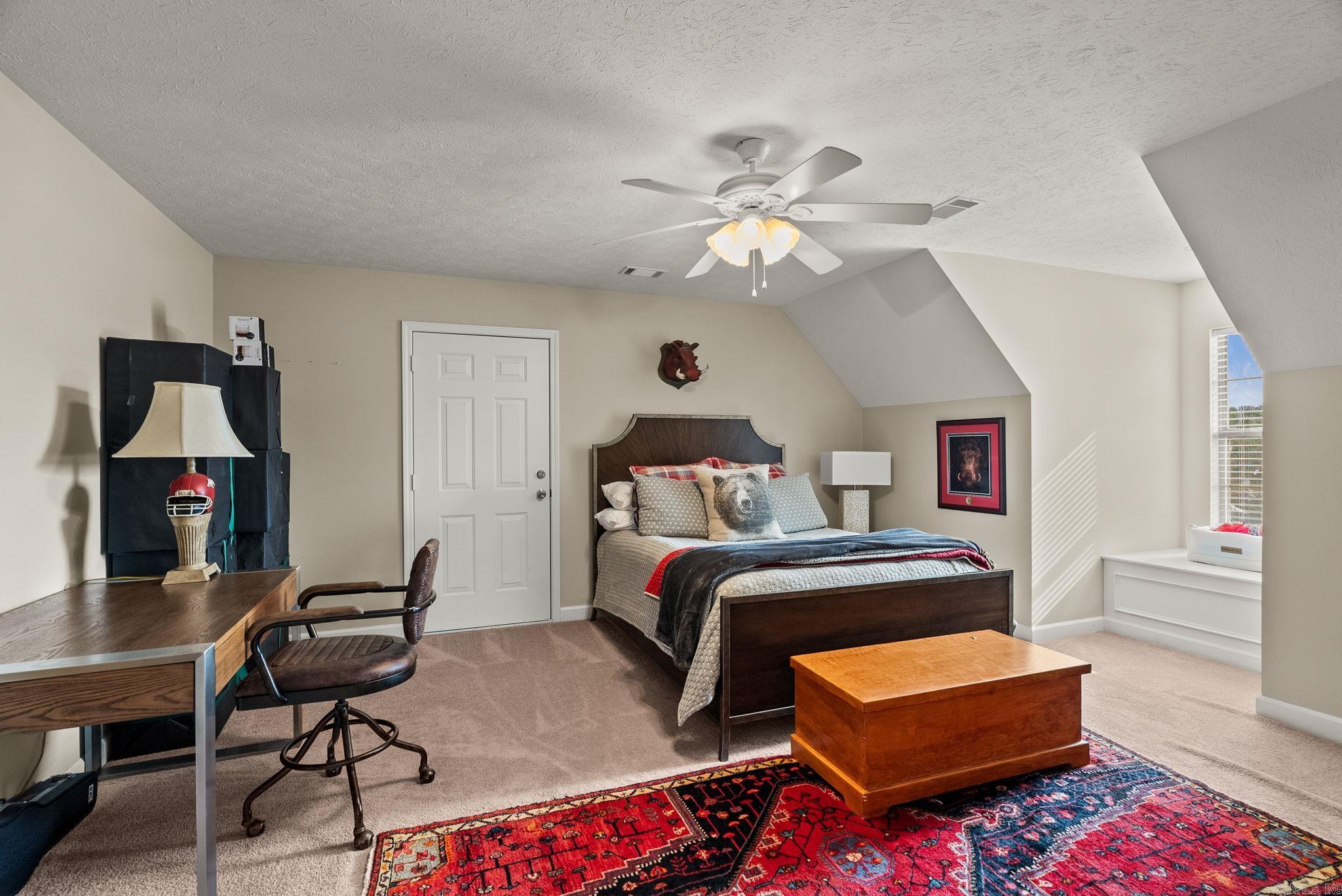 106 Beaver Creek  Maumelle, AR