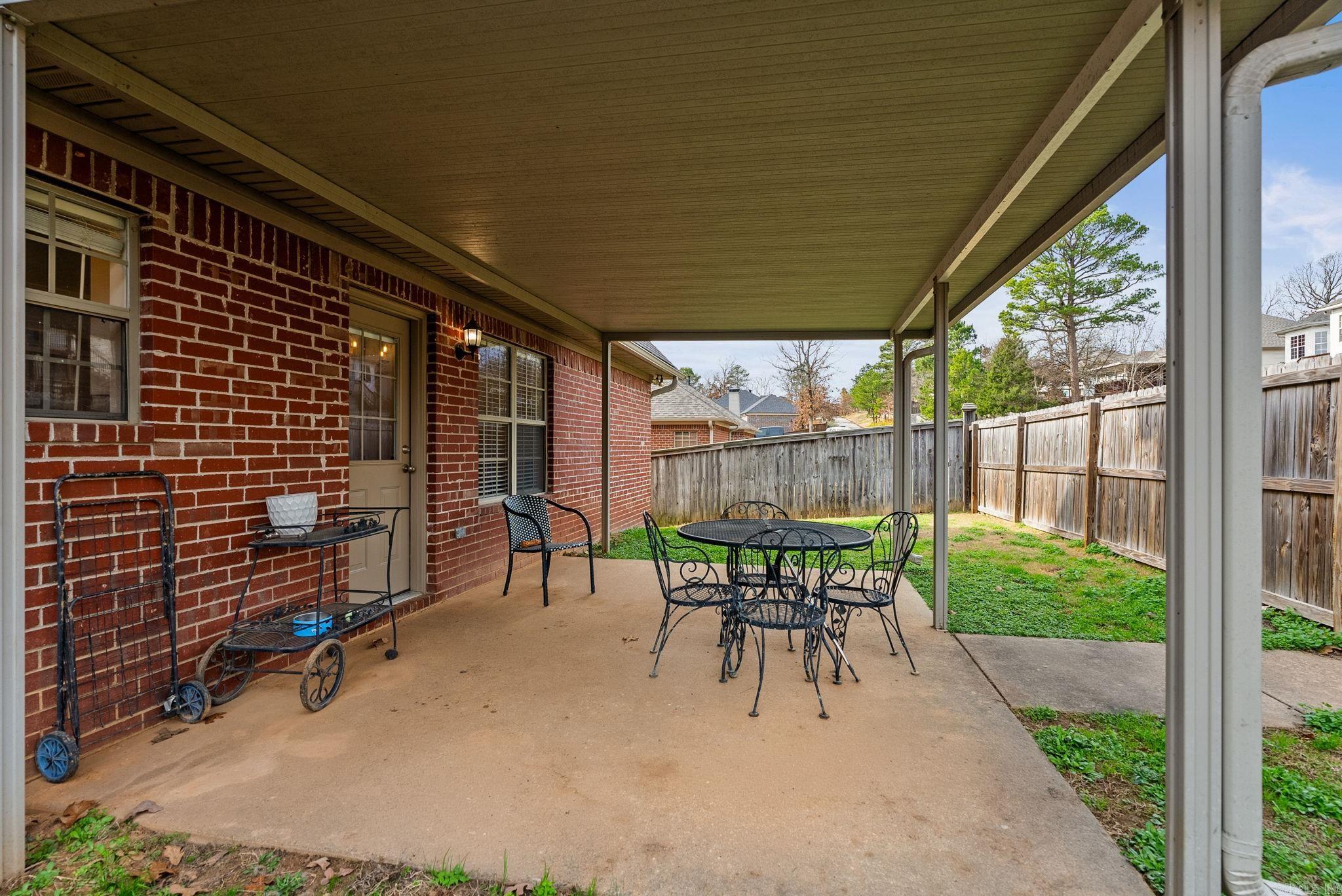 106 Beaver Creek  Maumelle, AR