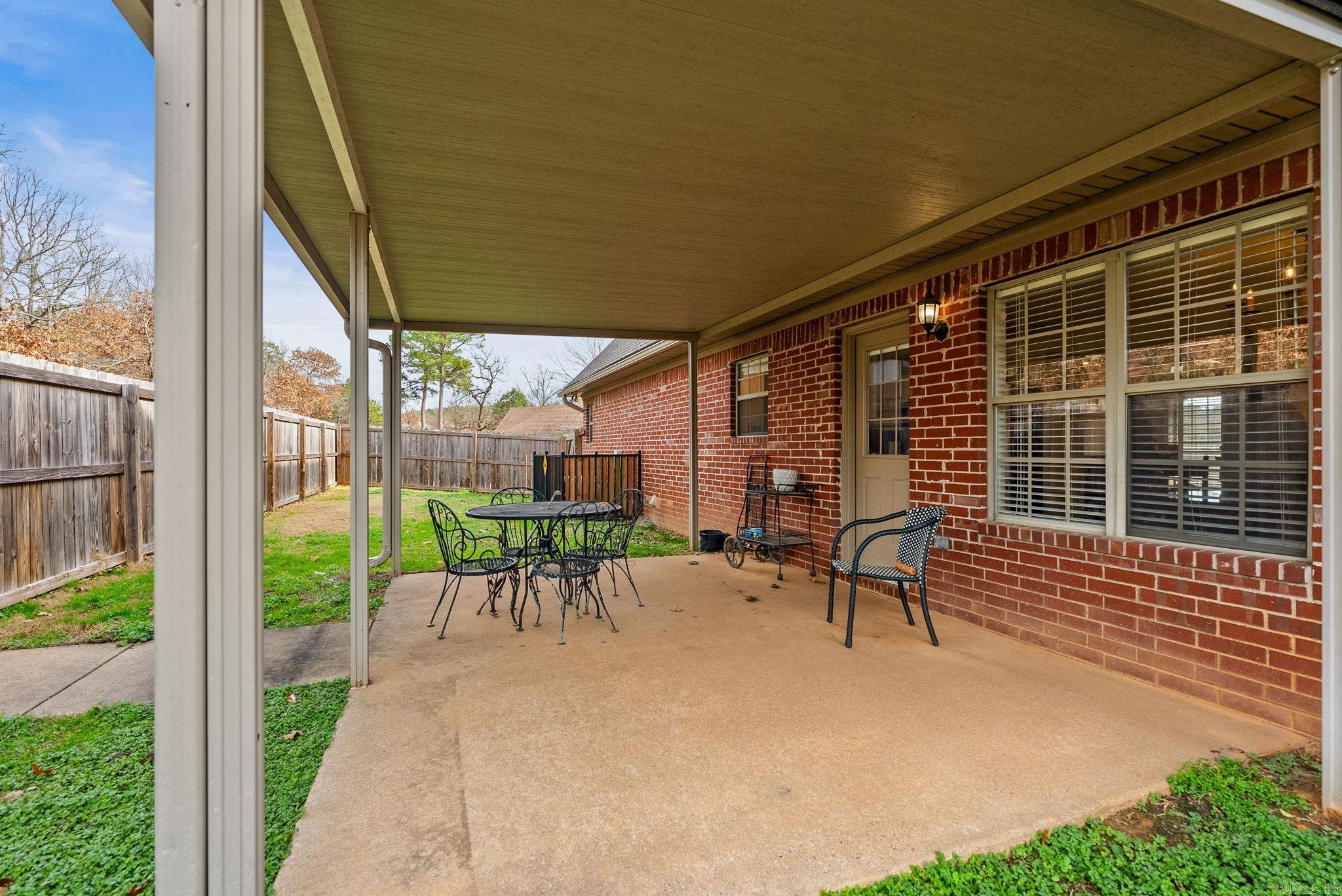 106 Beaver Creek  Maumelle, AR