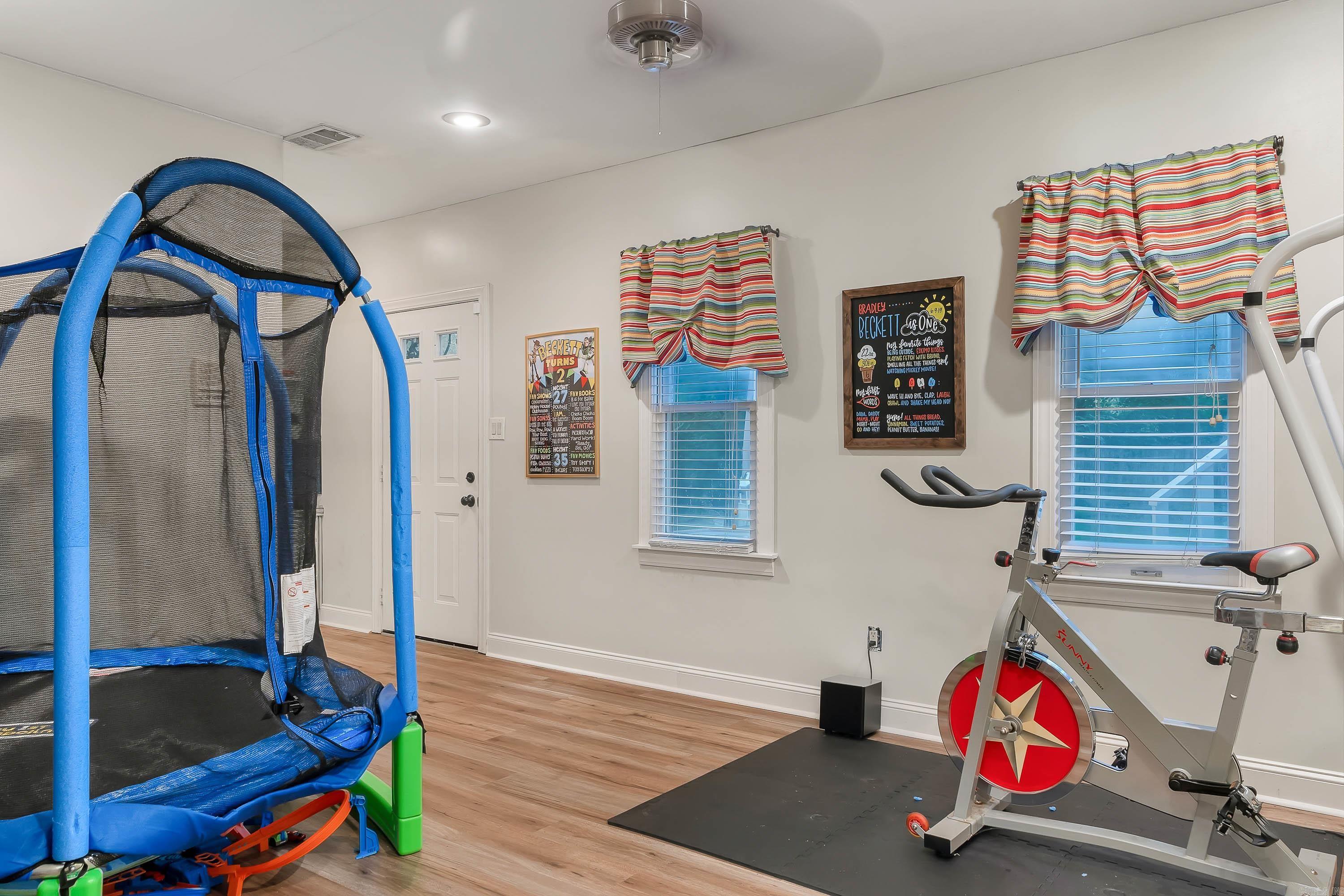 2514 Rosewood Cir Jonesboro, AR 72401