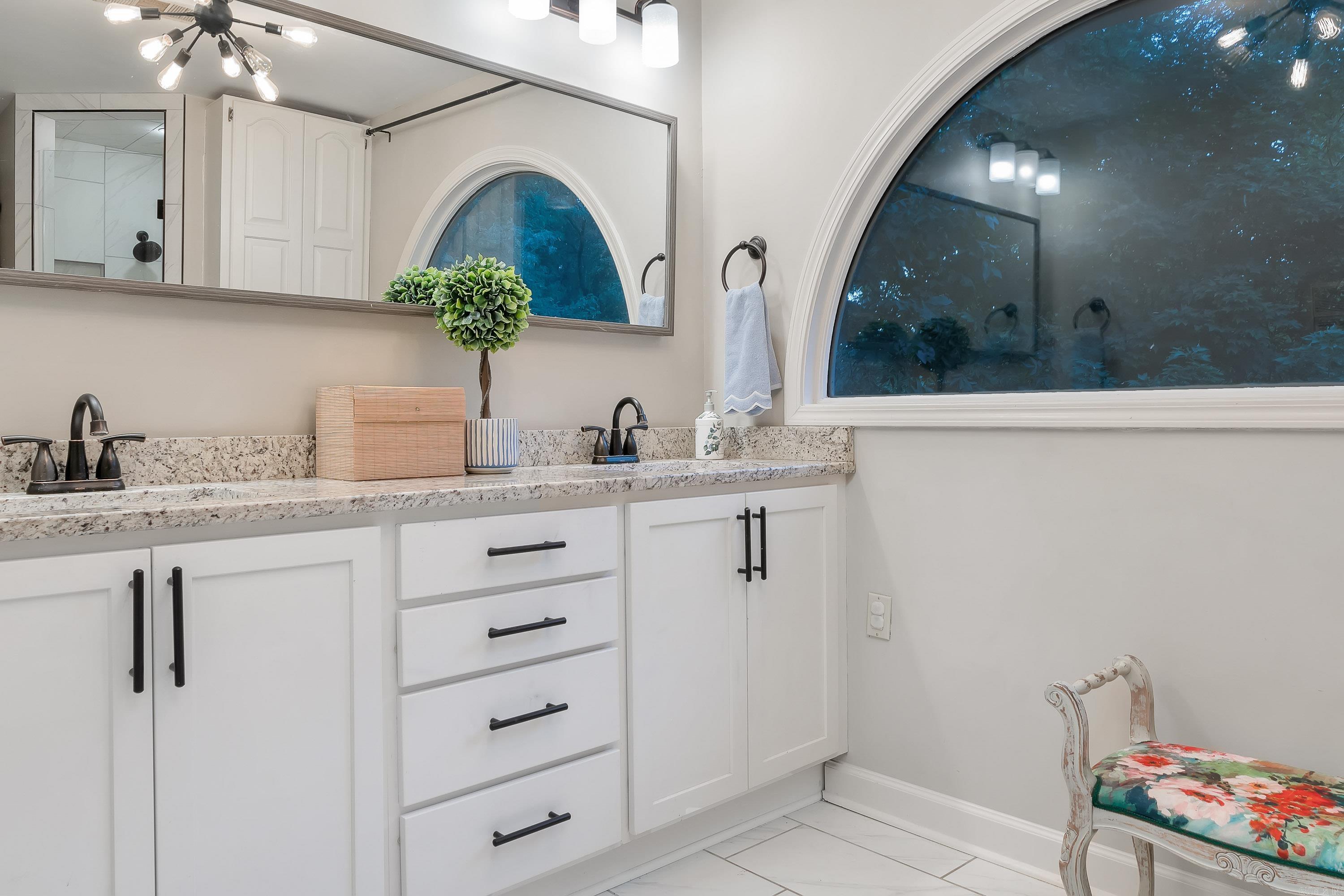 2514 Rosewood Cir Jonesboro, AR 72401