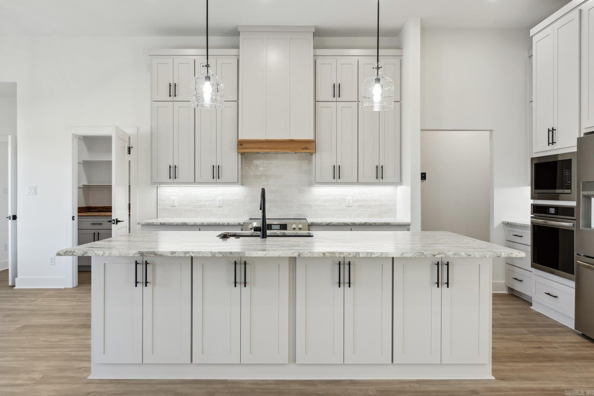 1165 Duke  Bauxite, AR