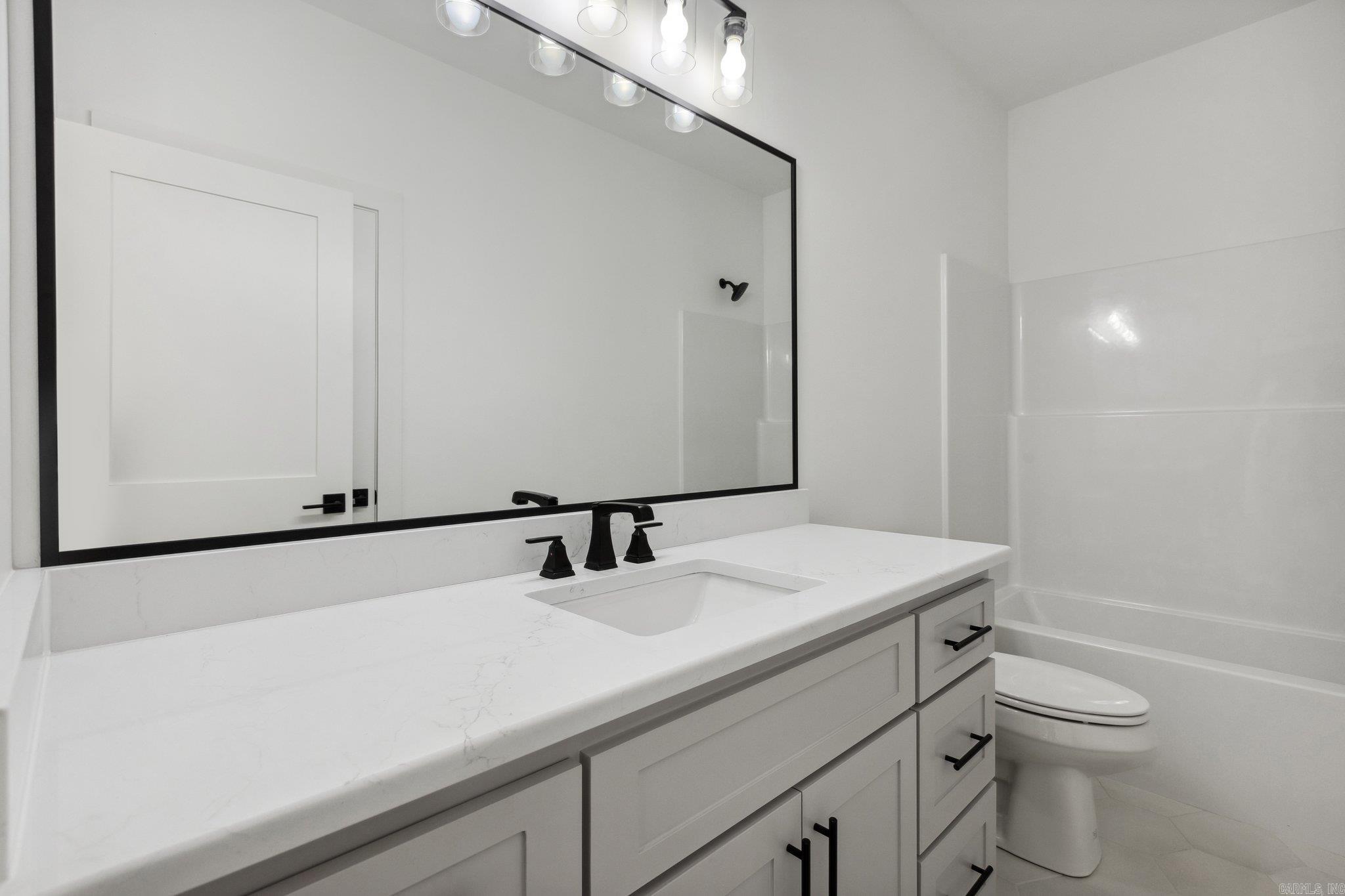 1165 Duke  Bauxite, AR