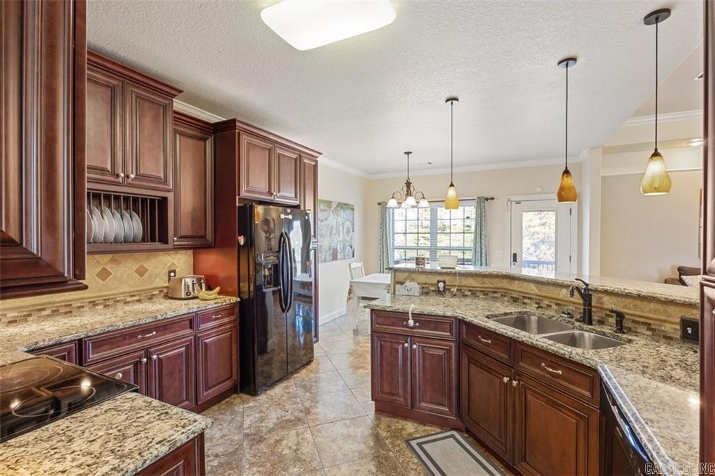 1209 E Elm Street  Russellville, AR