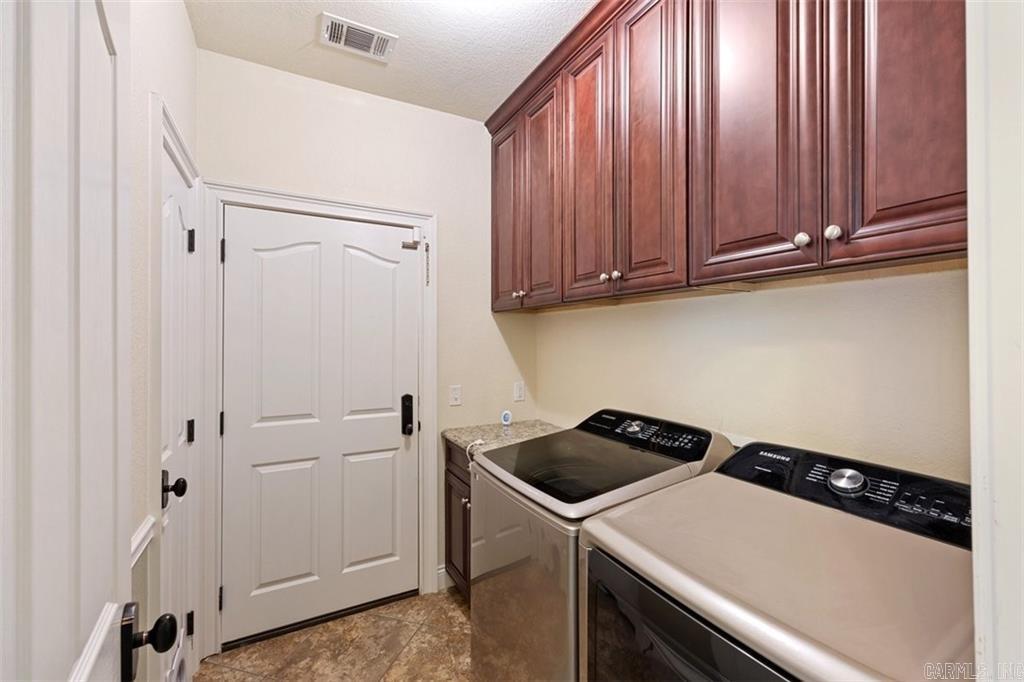 1209 E Elm Street  Russellville, AR