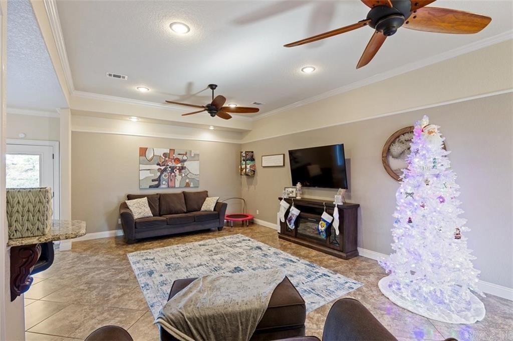 1209 E Elm Street  Russellville, AR