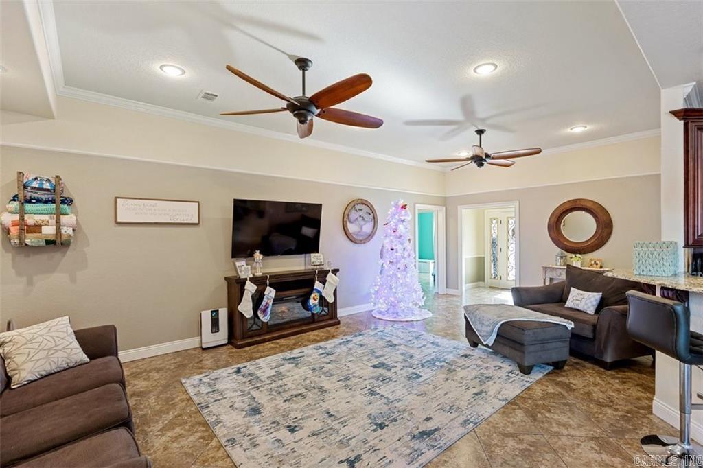 1209 E Elm Street  Russellville, AR