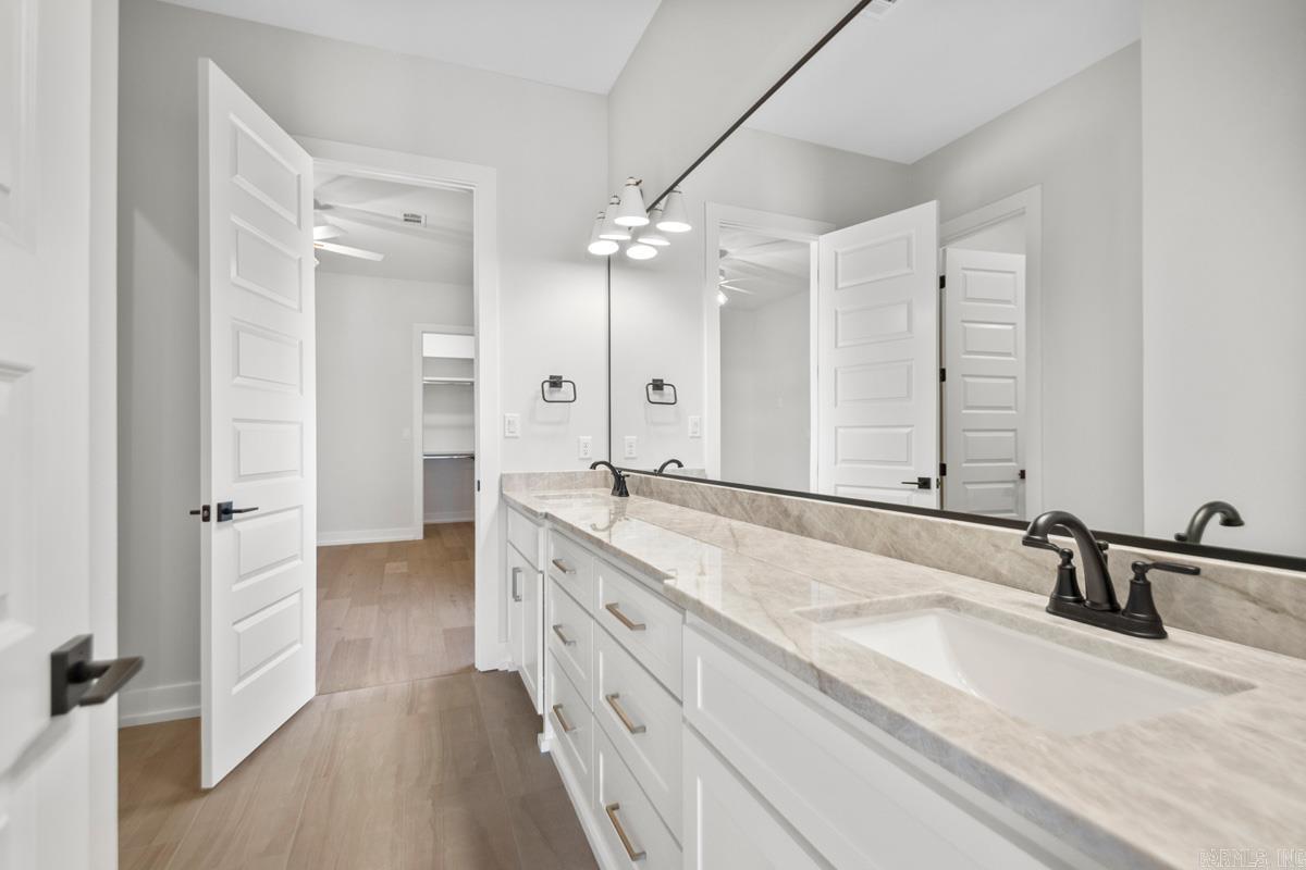 6143 Majestic Waters  Benton, AR