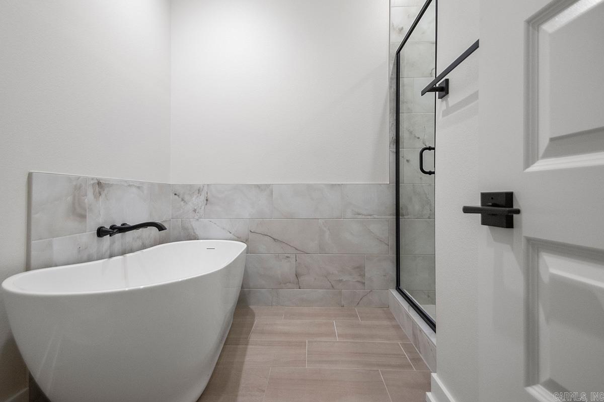 6143 Majestic Waters  Benton, AR