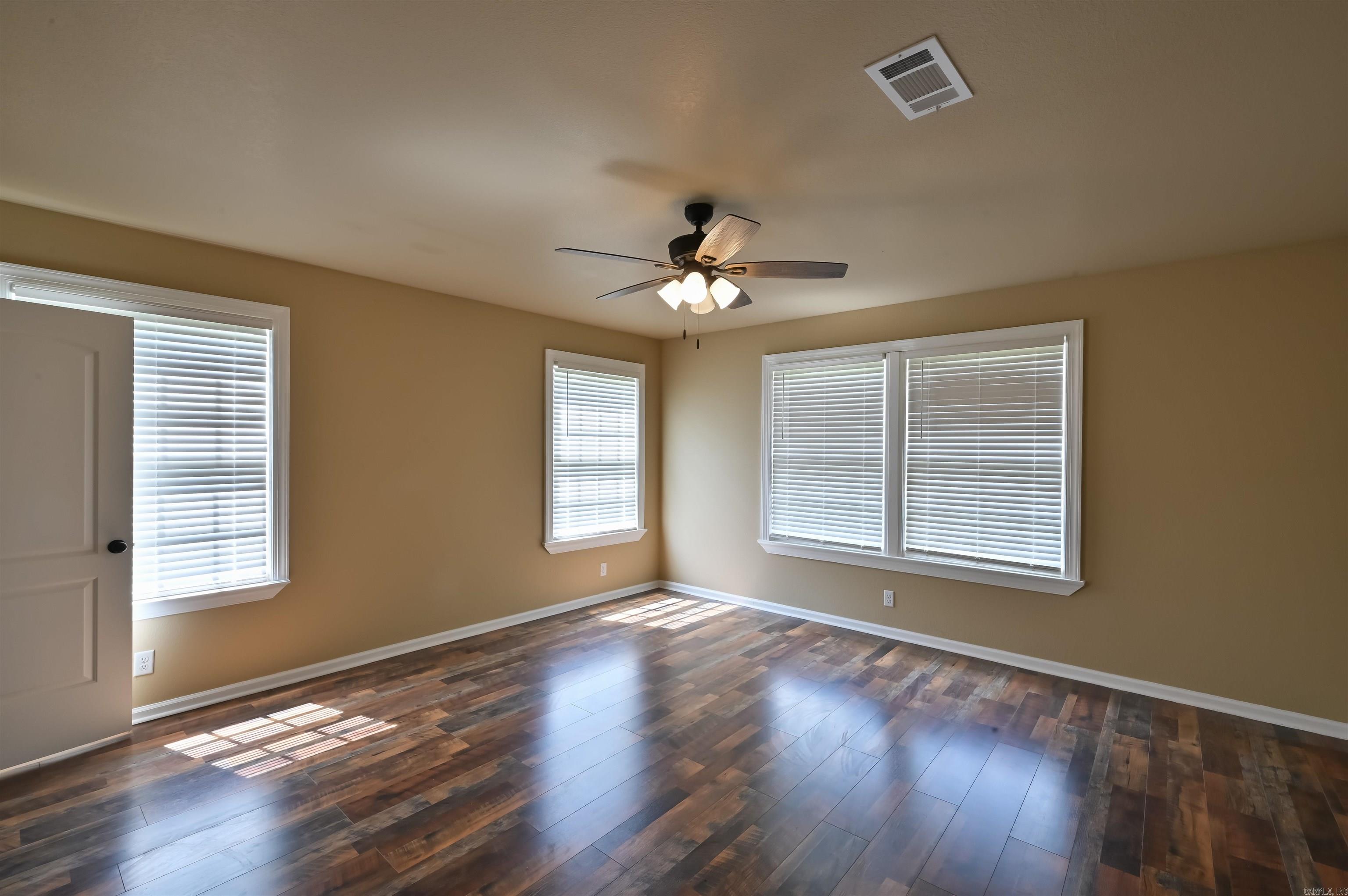 1300 W 28th  Pine Bluff, AR