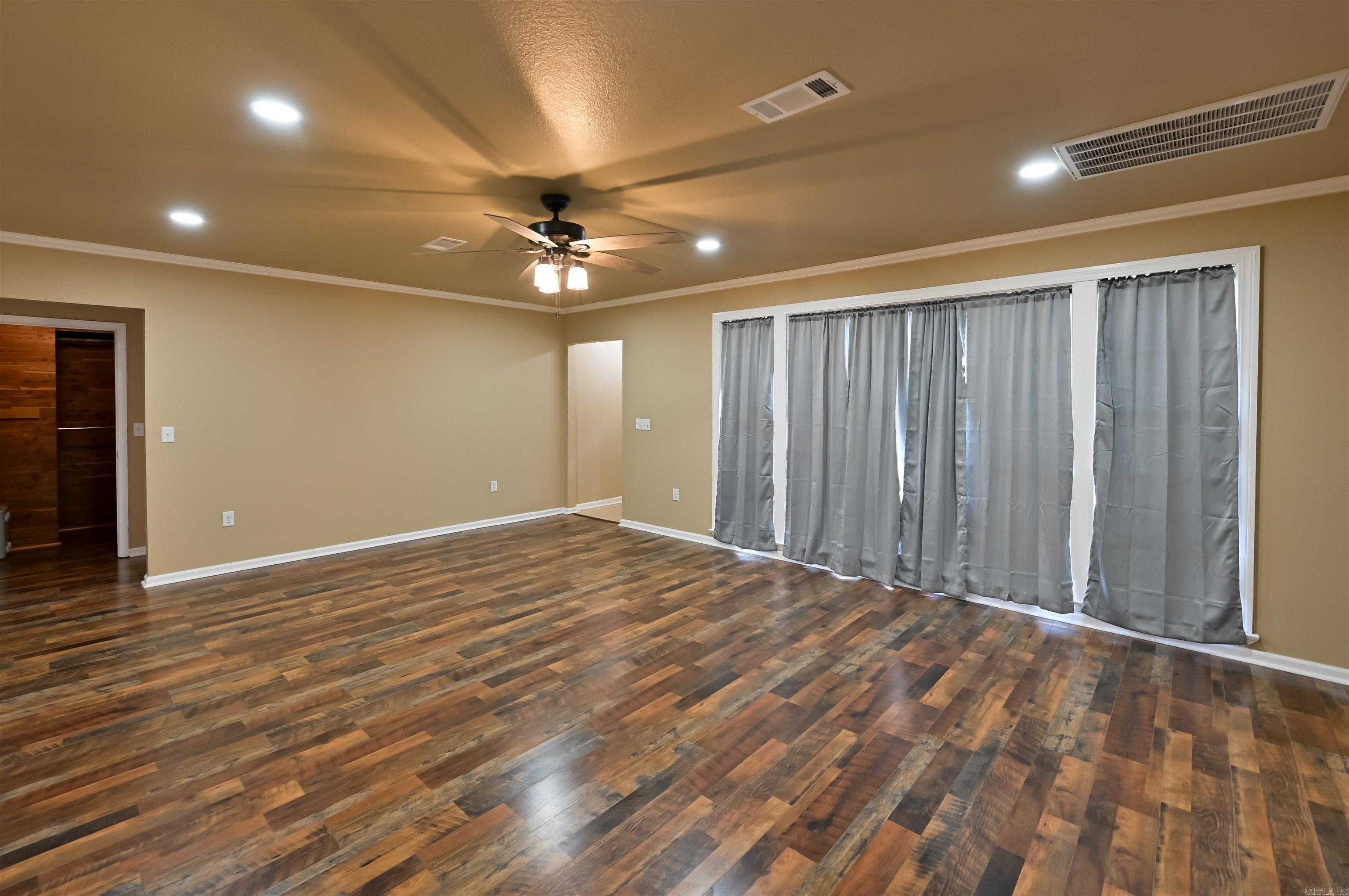 1300 W 28th  Pine Bluff, AR