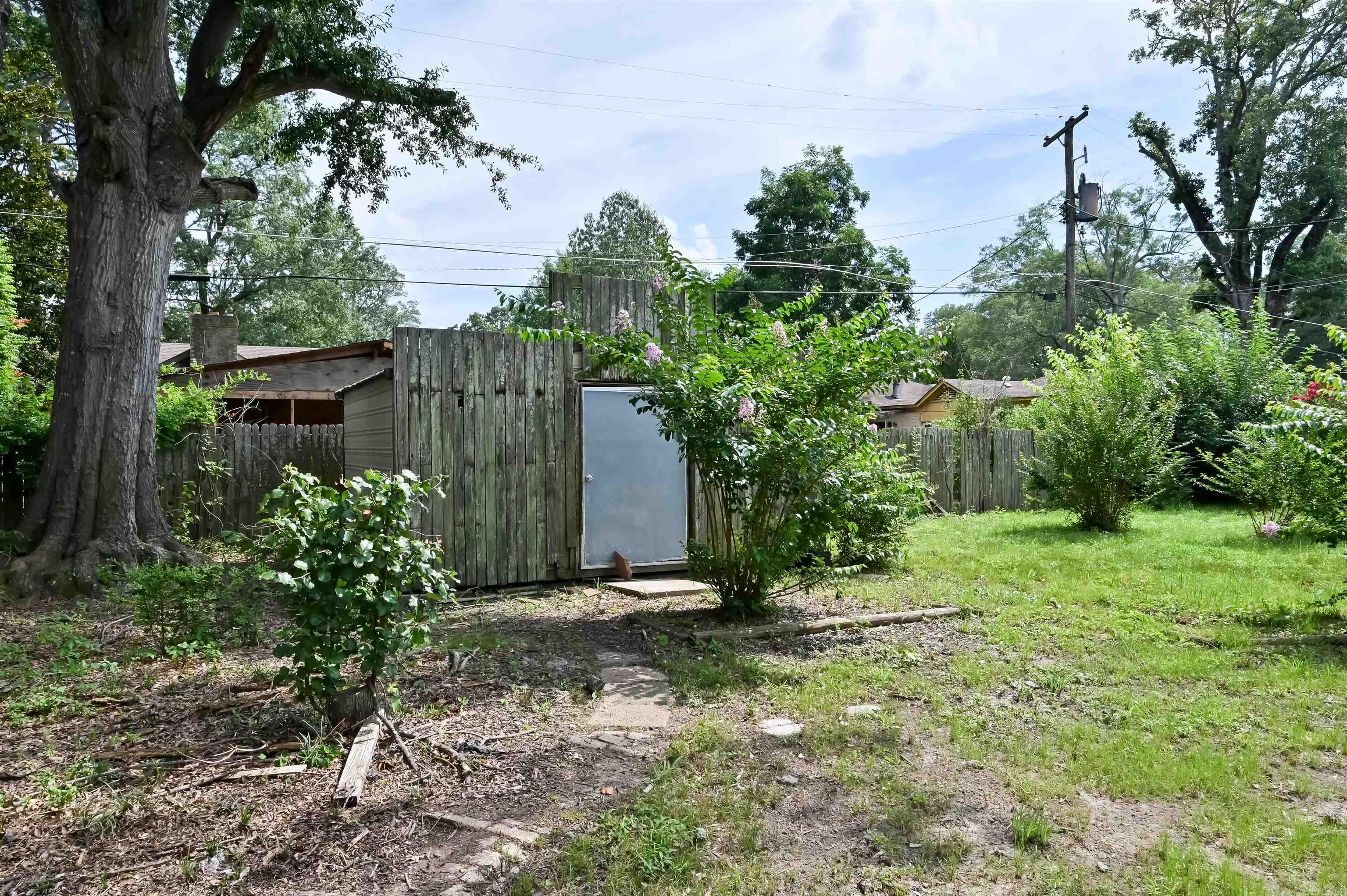 1300 W 28th  Pine Bluff, AR