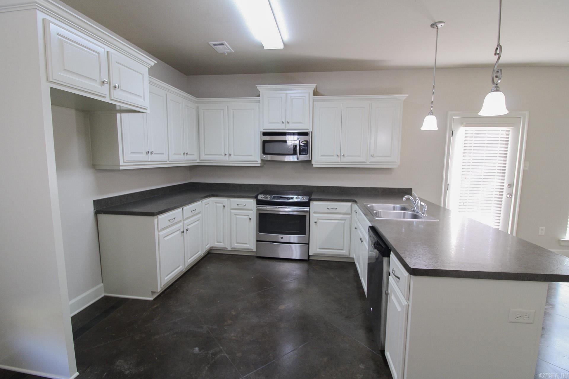 5 Wallace Way Vilonia, AR 72173