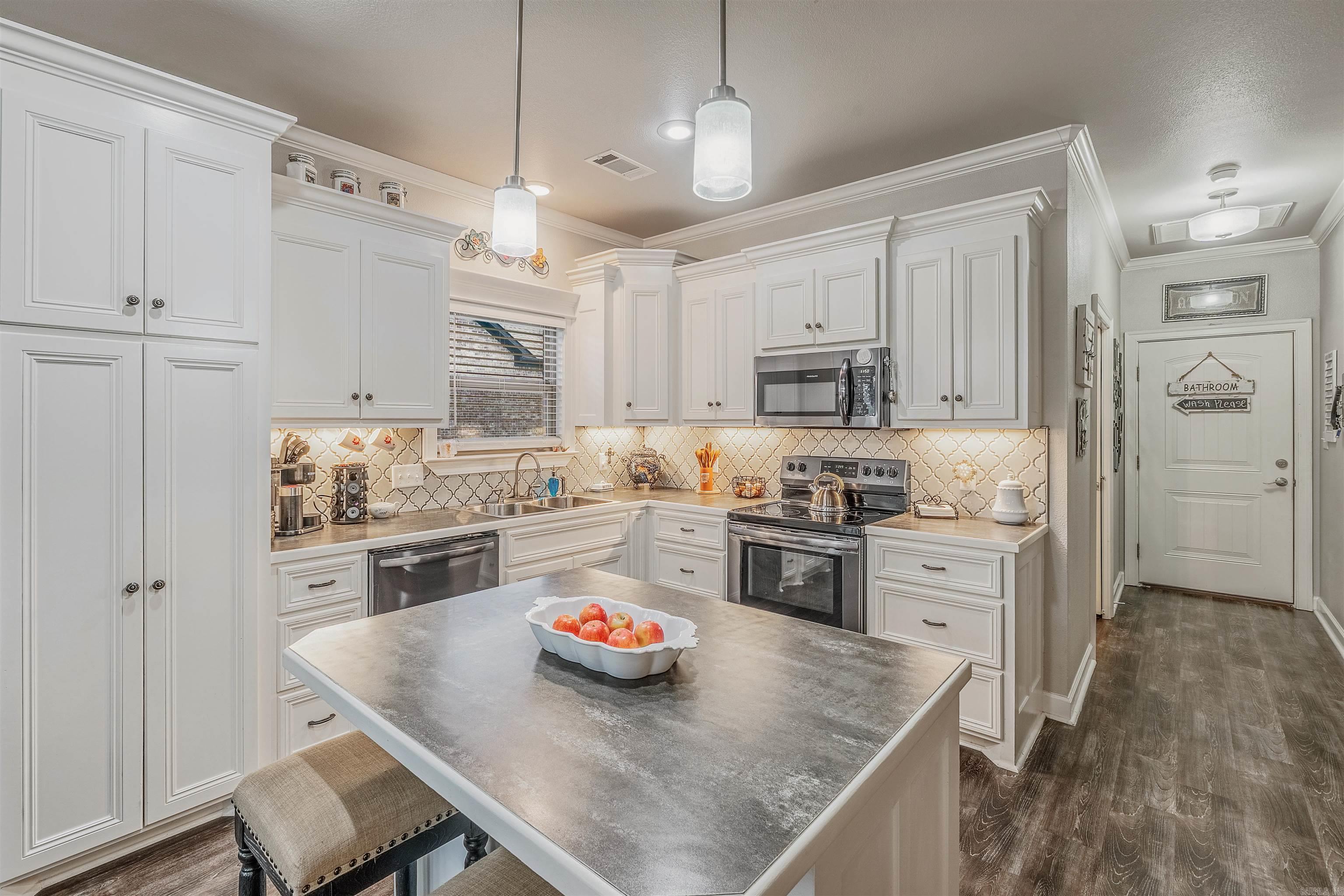 20 Forest View Ln  Greenbrier, AR