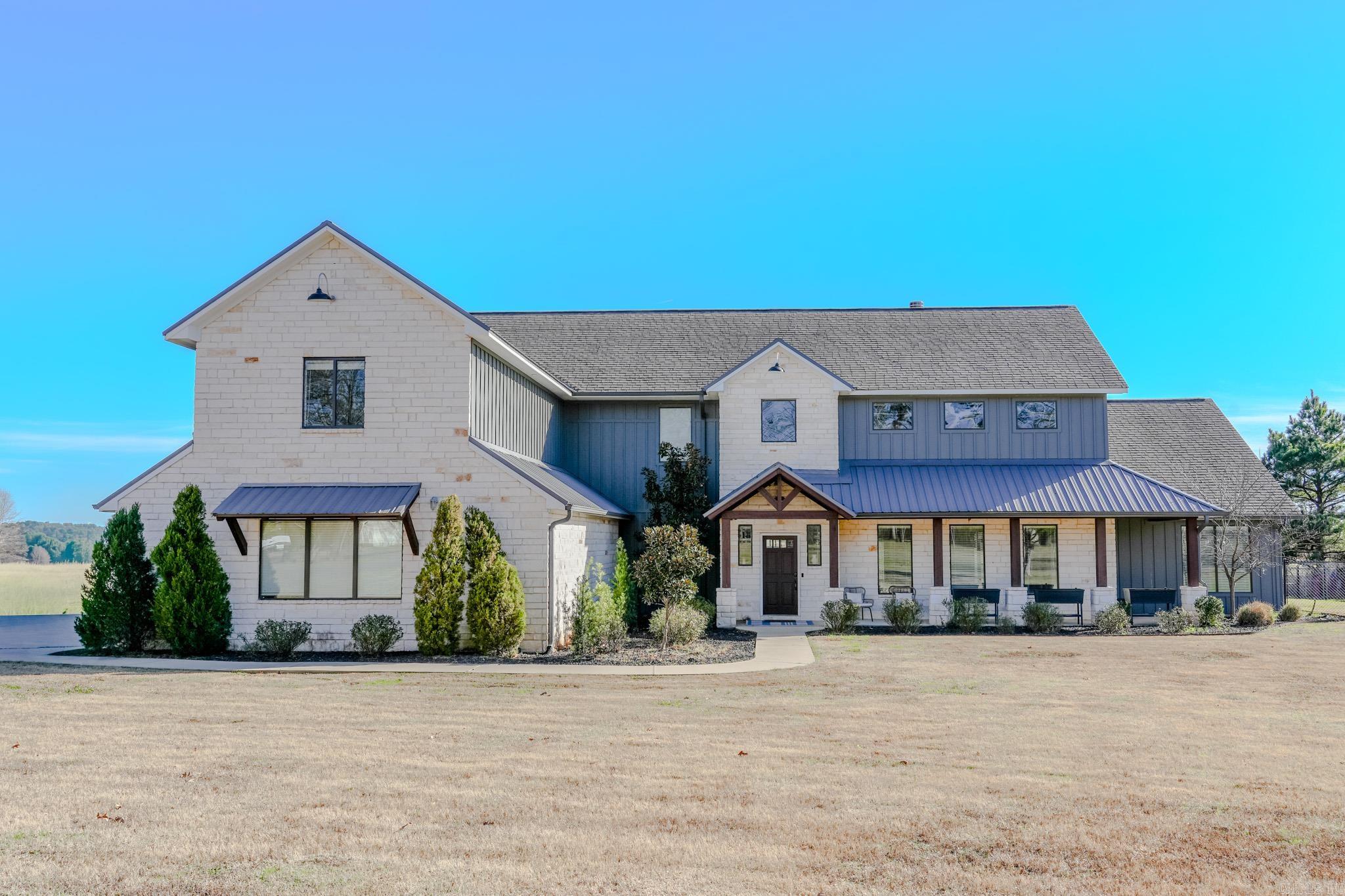 1677 Oak Ridge  Texarkana, TX