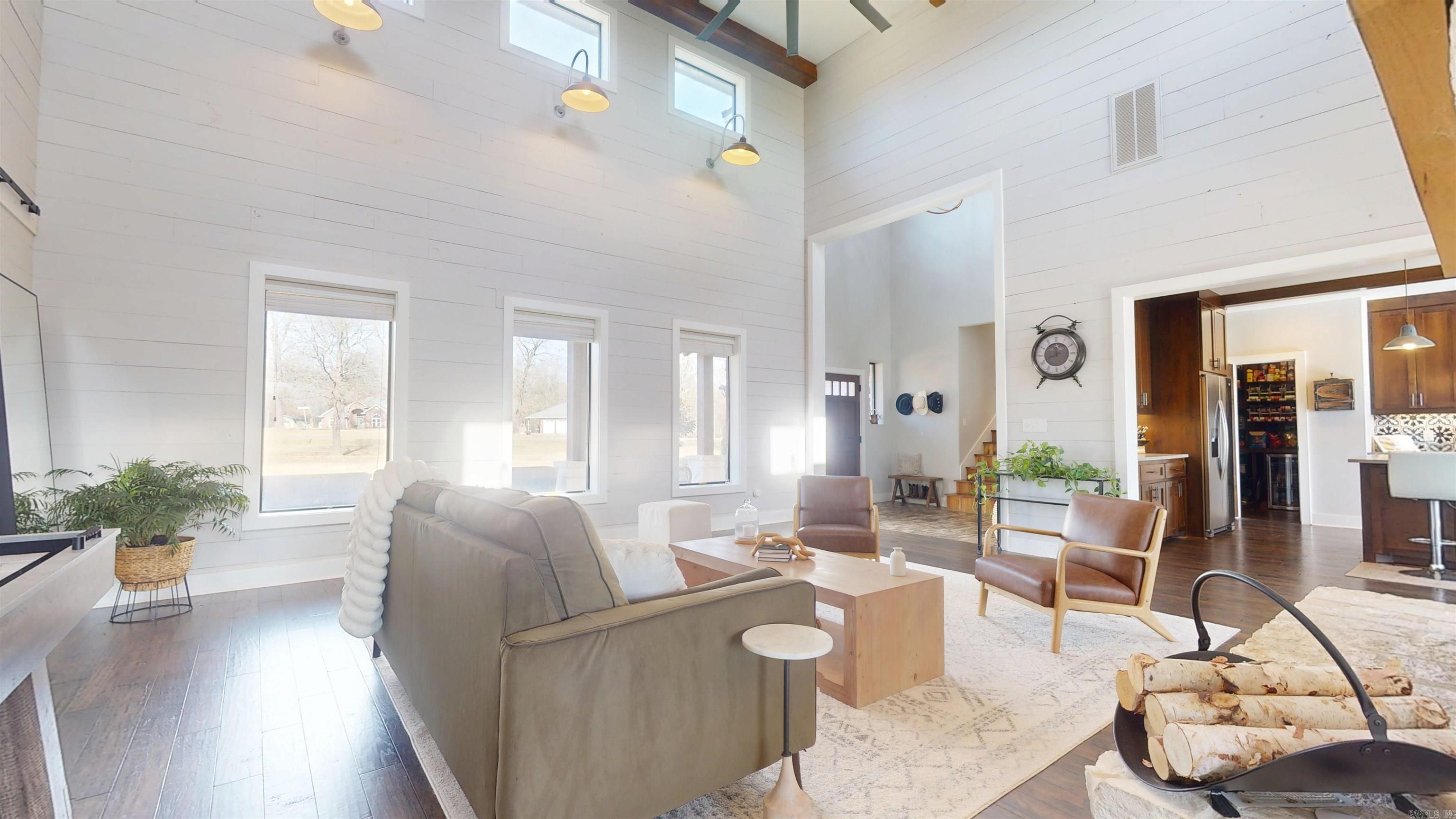 1677 Oak Ridge  Texarkana, TX