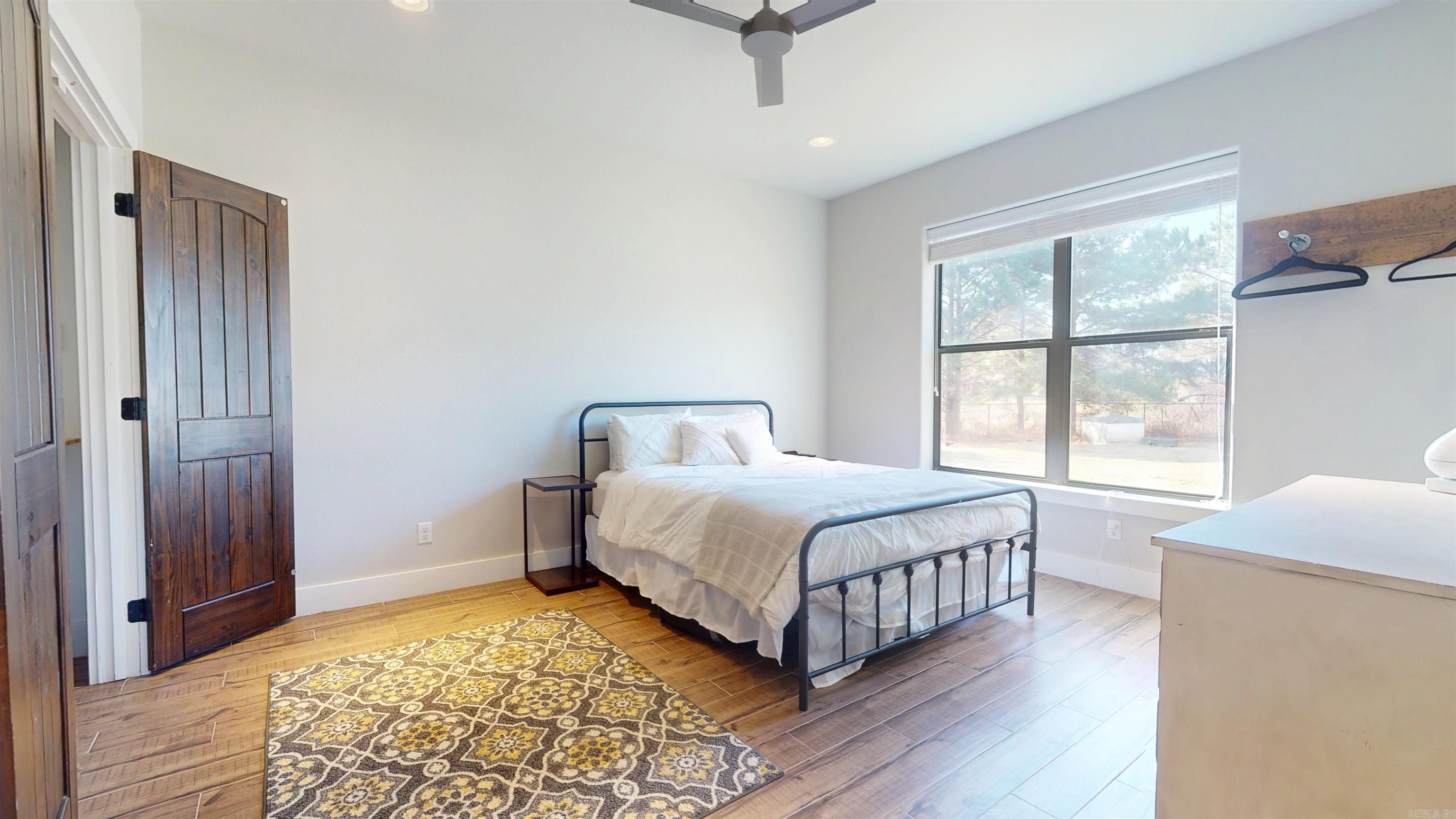 1677 Oak Ridge  Texarkana, TX