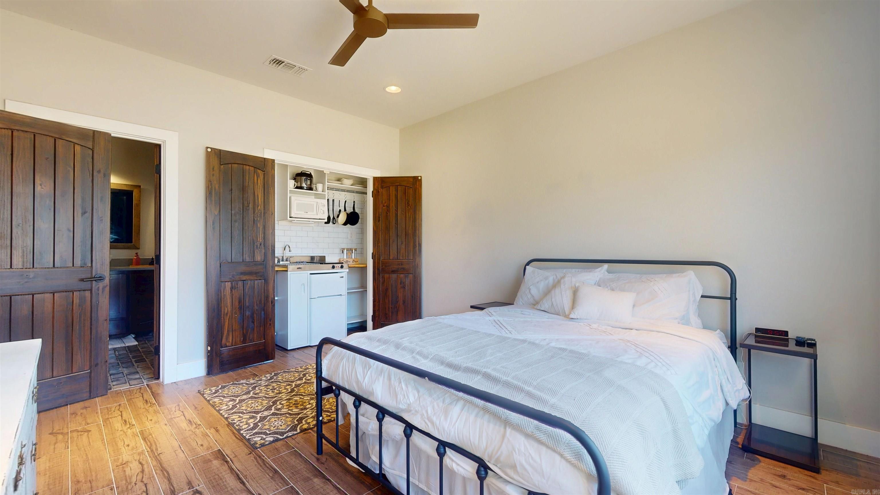 1677 Oak Ridge  Texarkana, TX