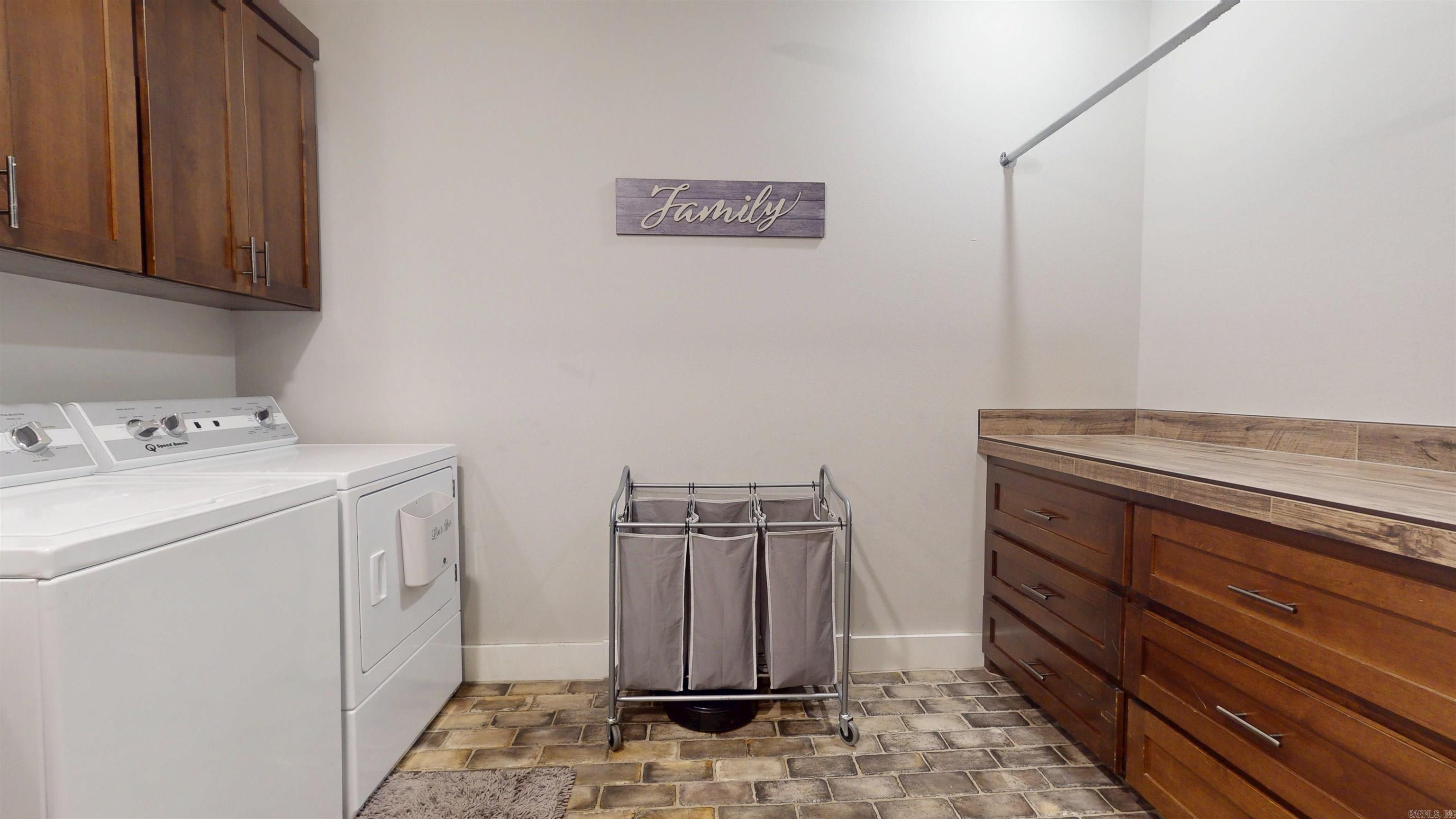 1677 Oak Ridge  Texarkana, TX