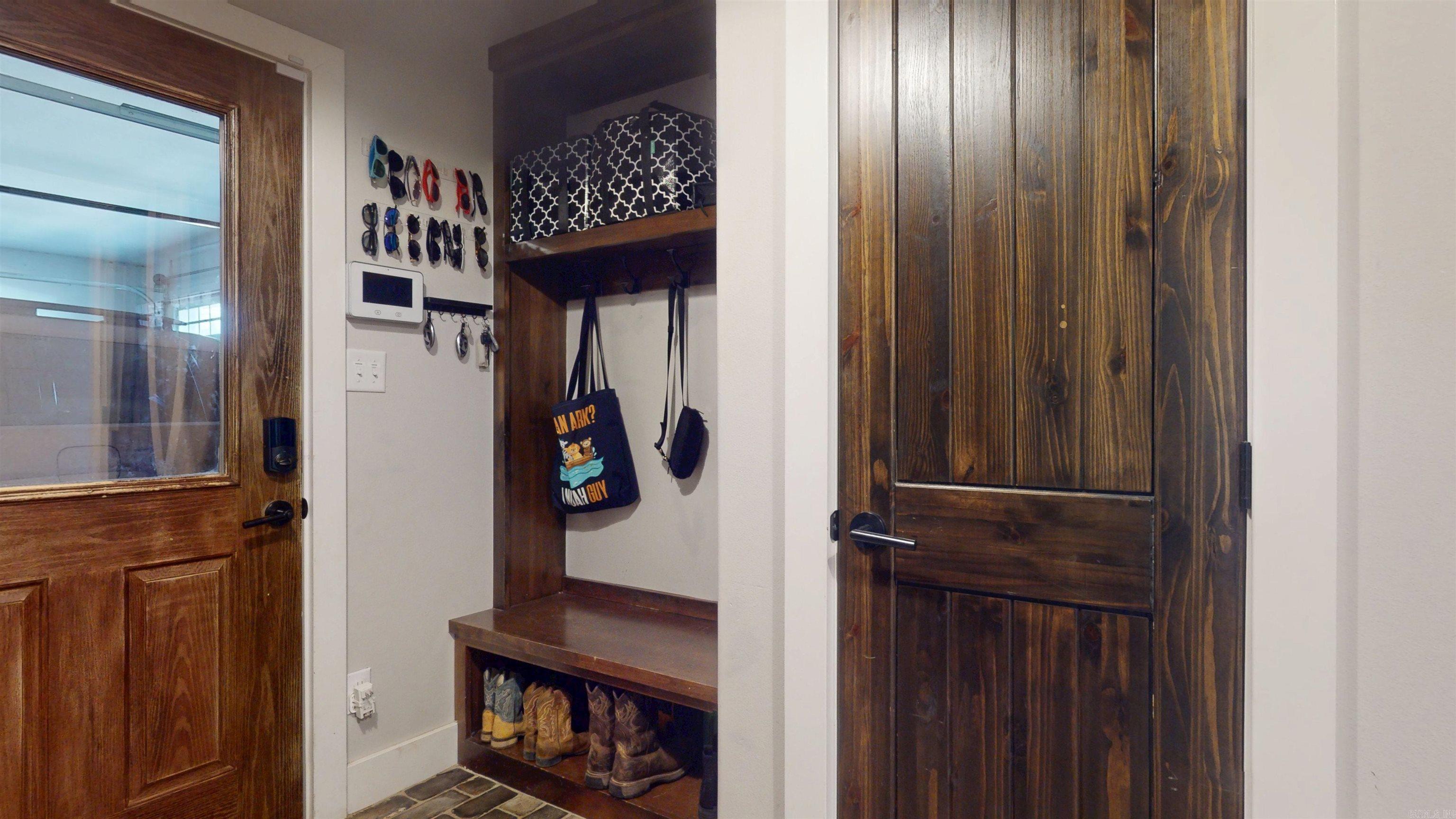 1677 Oak Ridge  Texarkana, TX