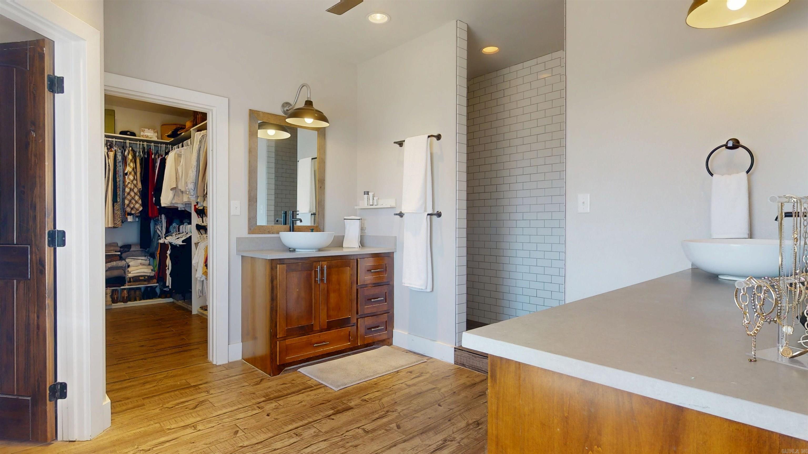 1677 Oak Ridge  Texarkana, TX