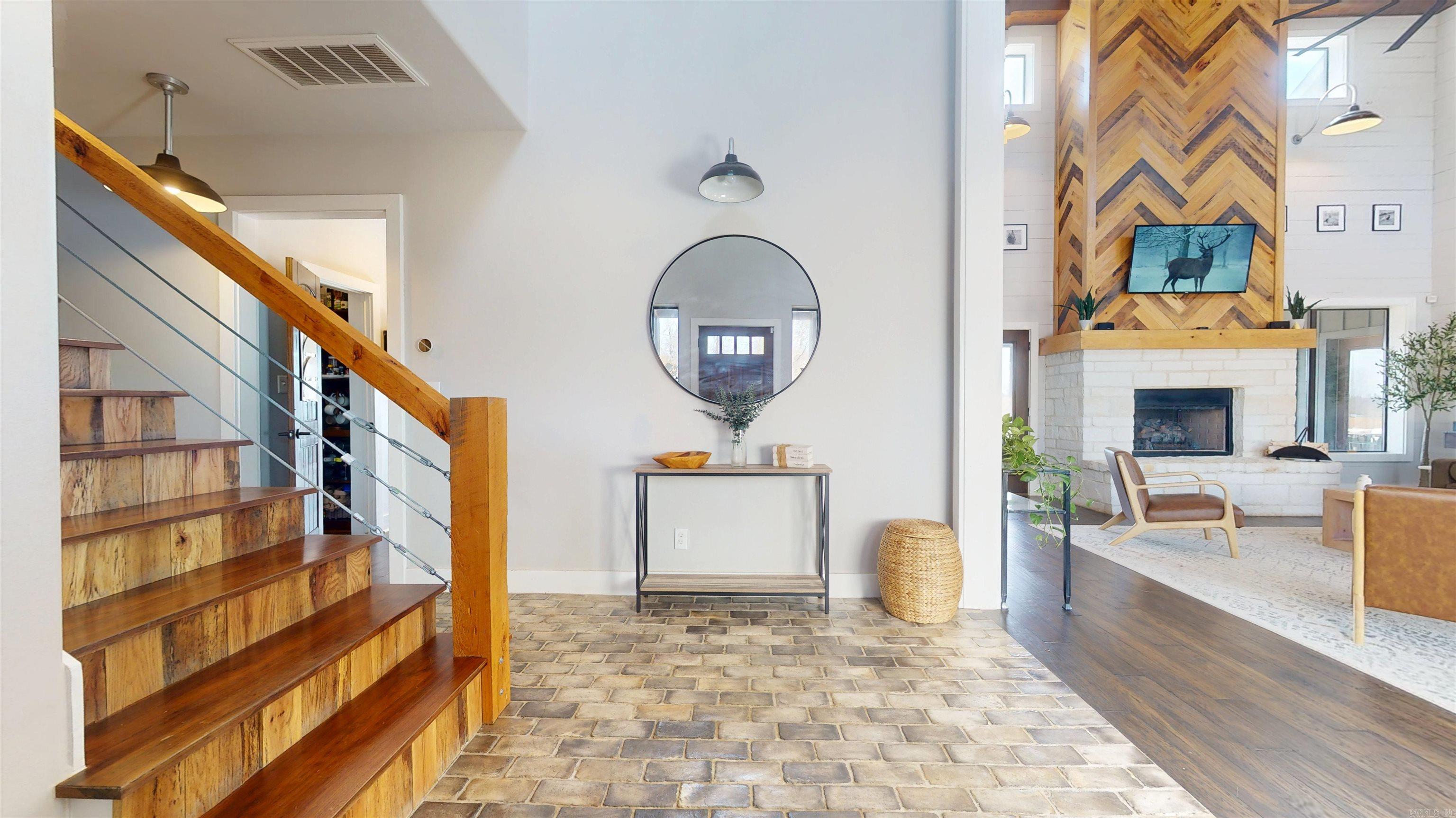 1677 Oak Ridge  Texarkana, TX