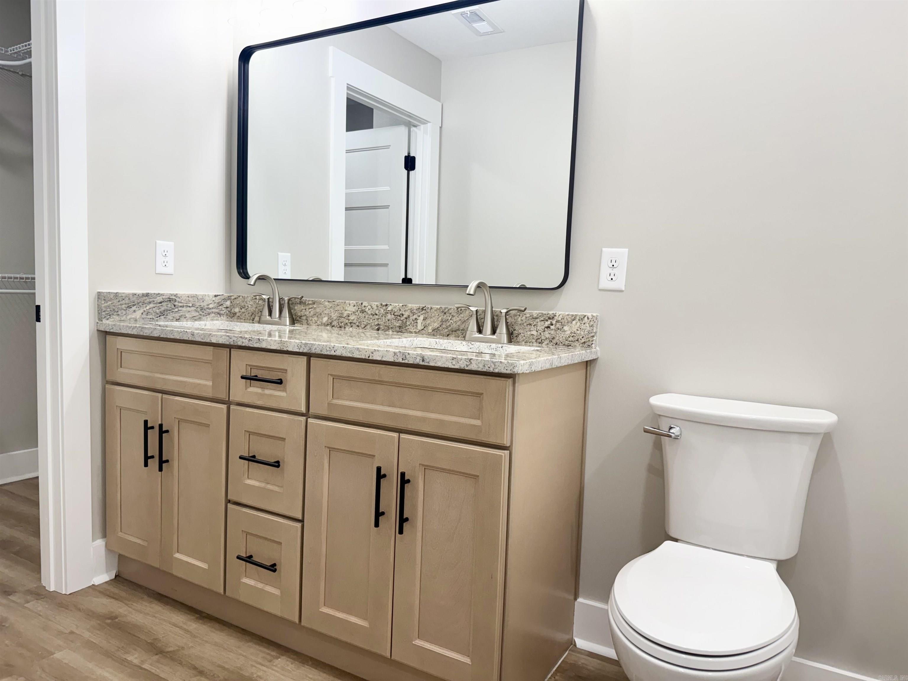 309 W Light  Paragould, AR