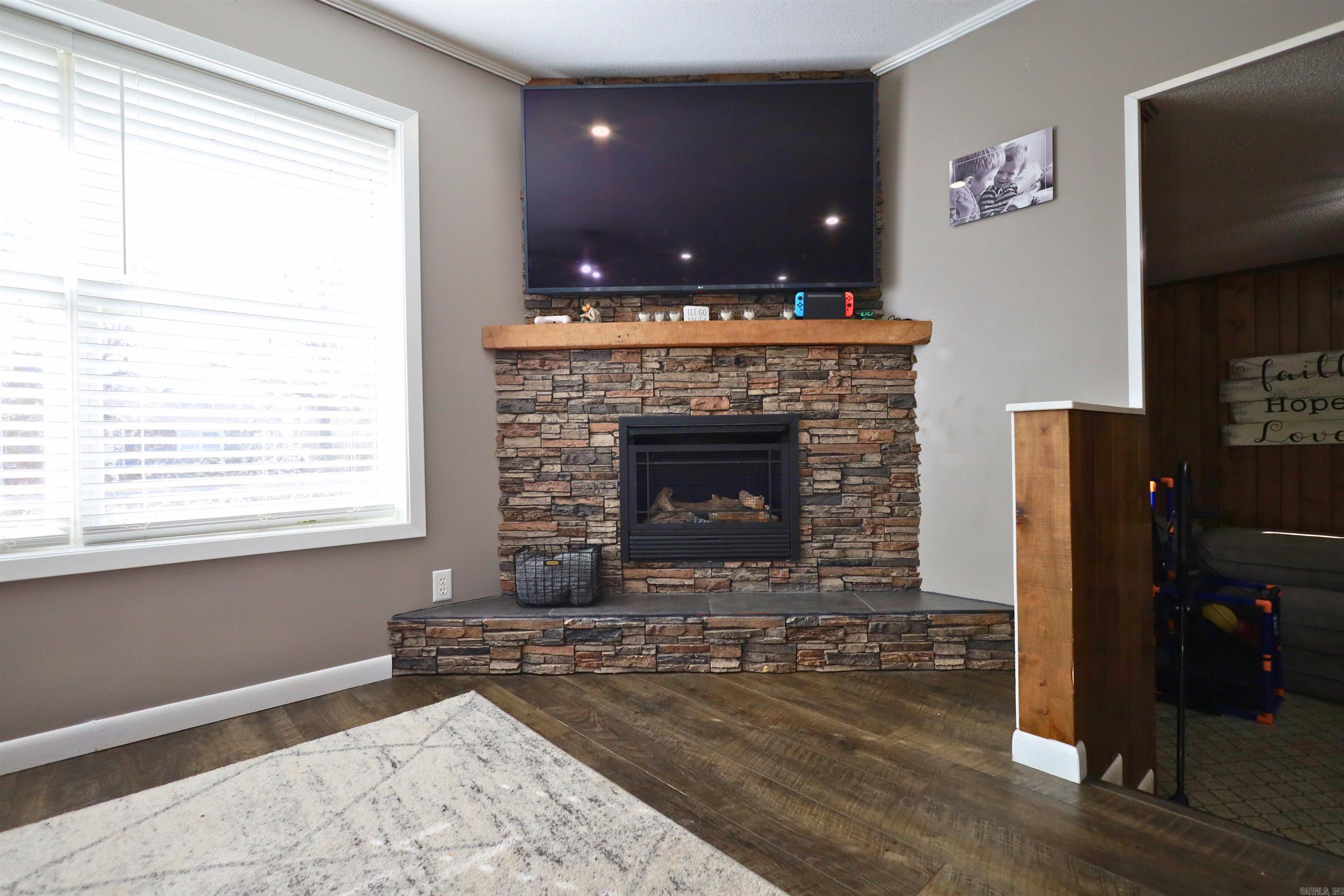 100 Logan Lane Corning, AR 72422