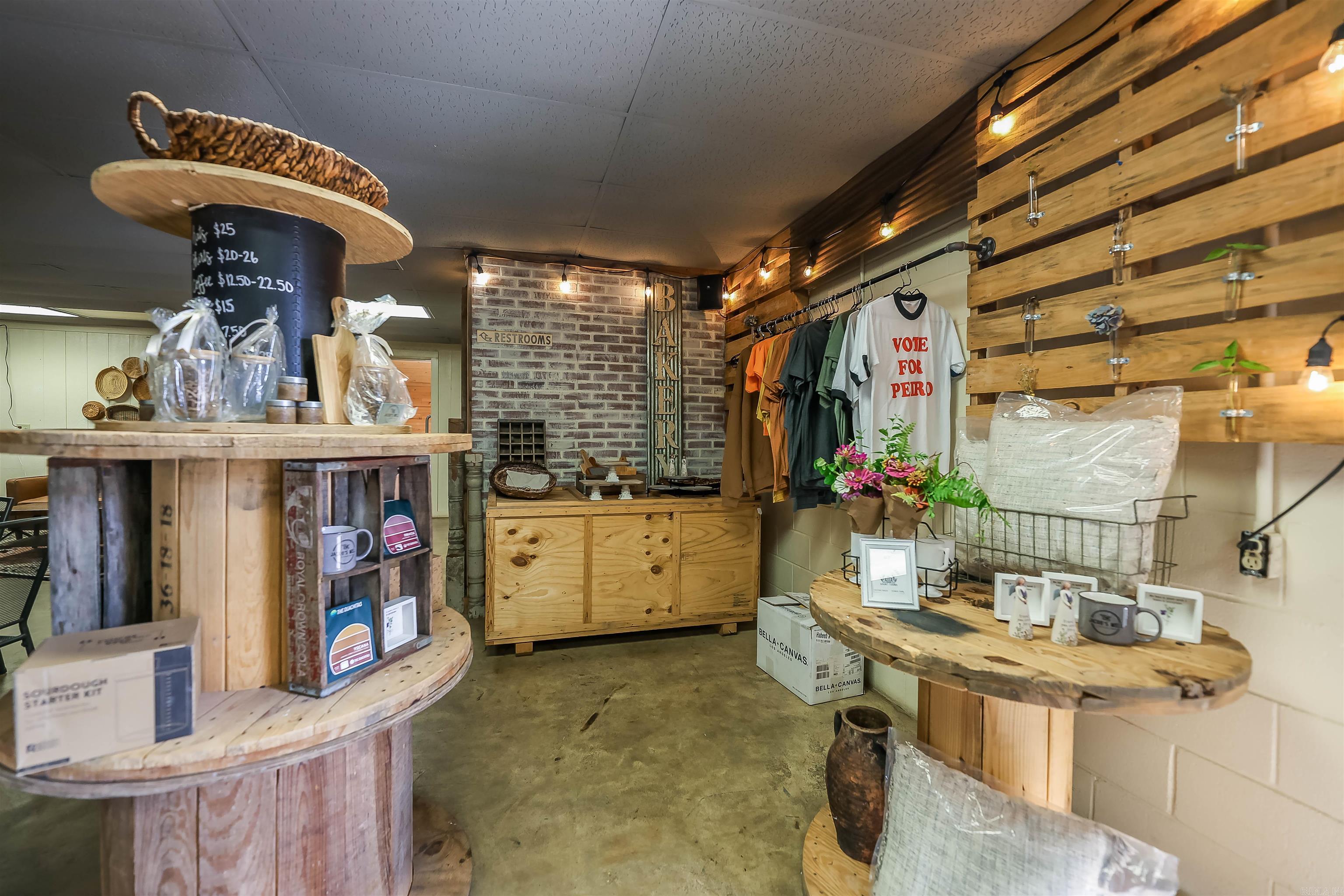 2005 Fairview Rd  Camden, AR