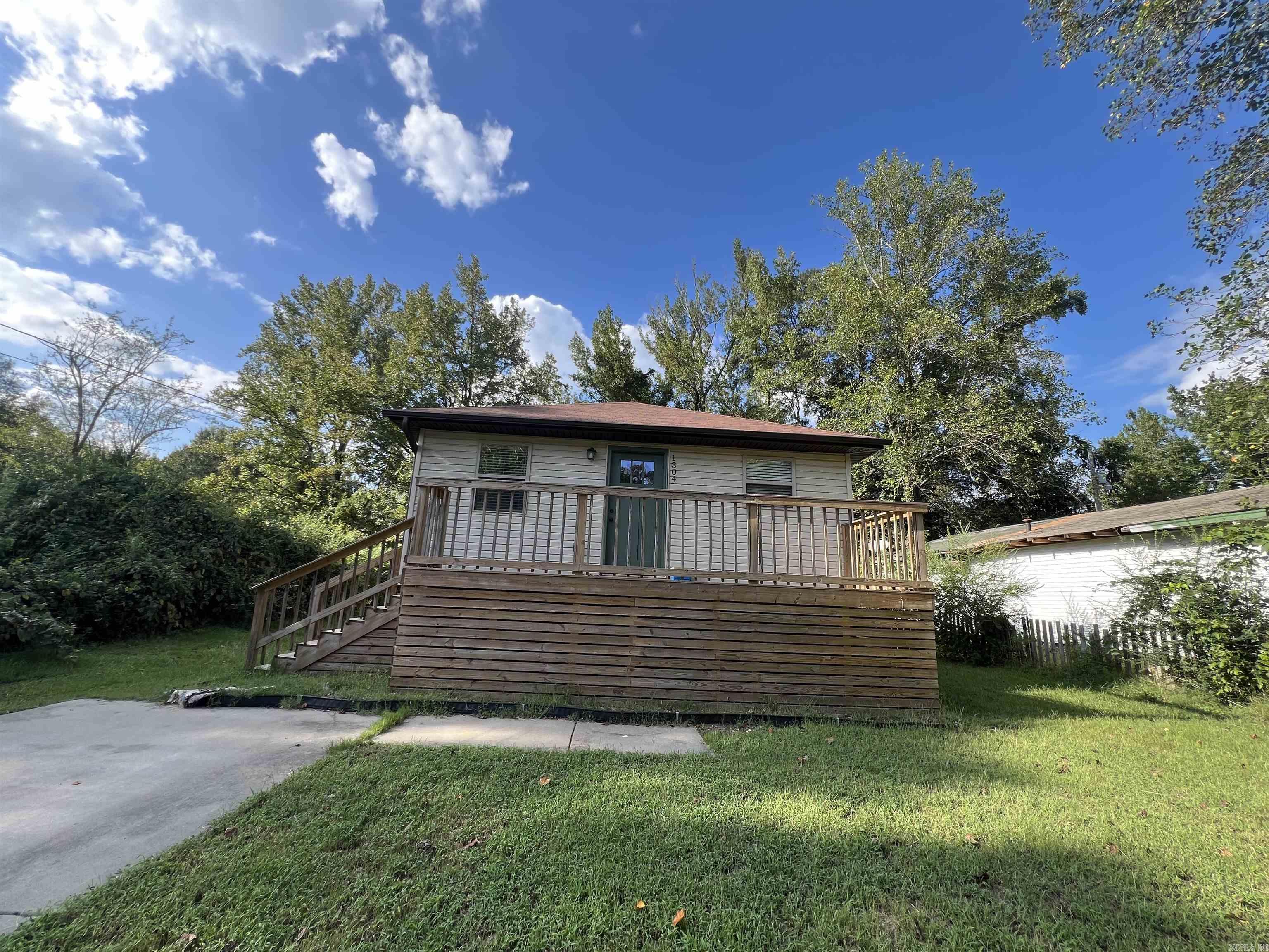 1304 Gray  Benton, AR