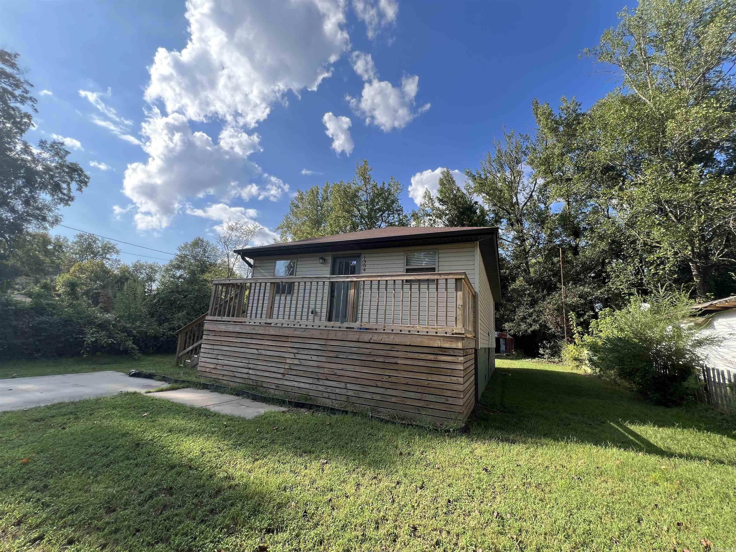 1304 Gray  Benton, AR