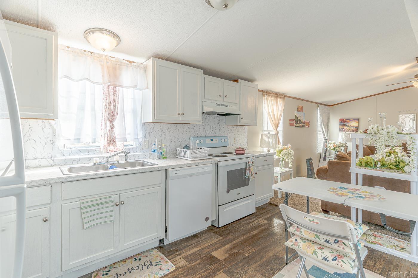 2661 Phillips 315  West Helena, AR