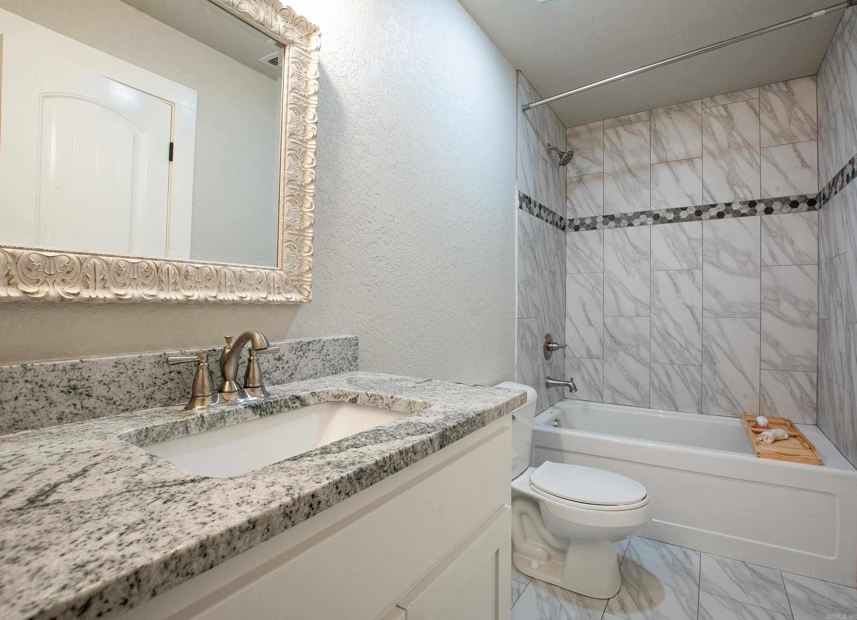 1724 Lynnwood Drive  Benton, AR