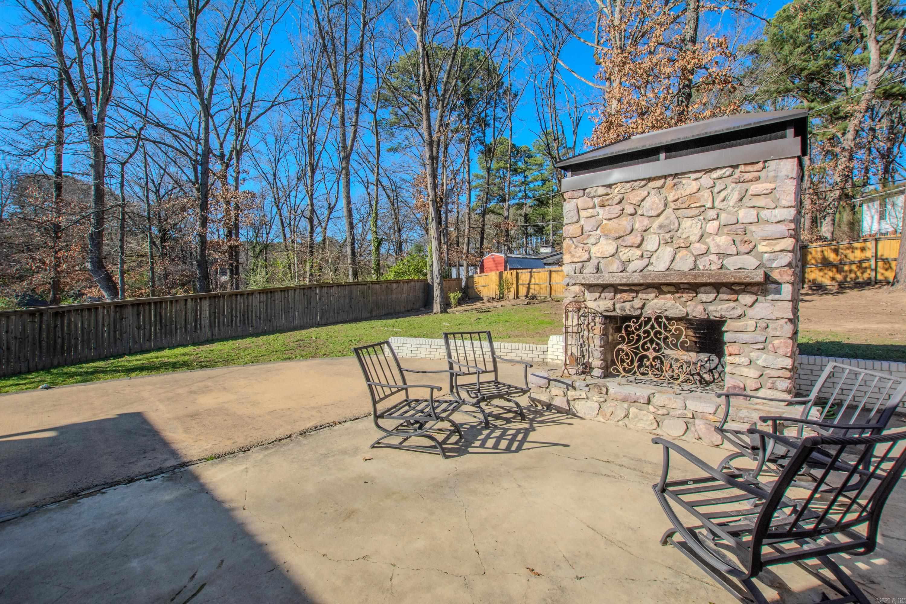 1724 Lynnwood Drive  Benton, AR