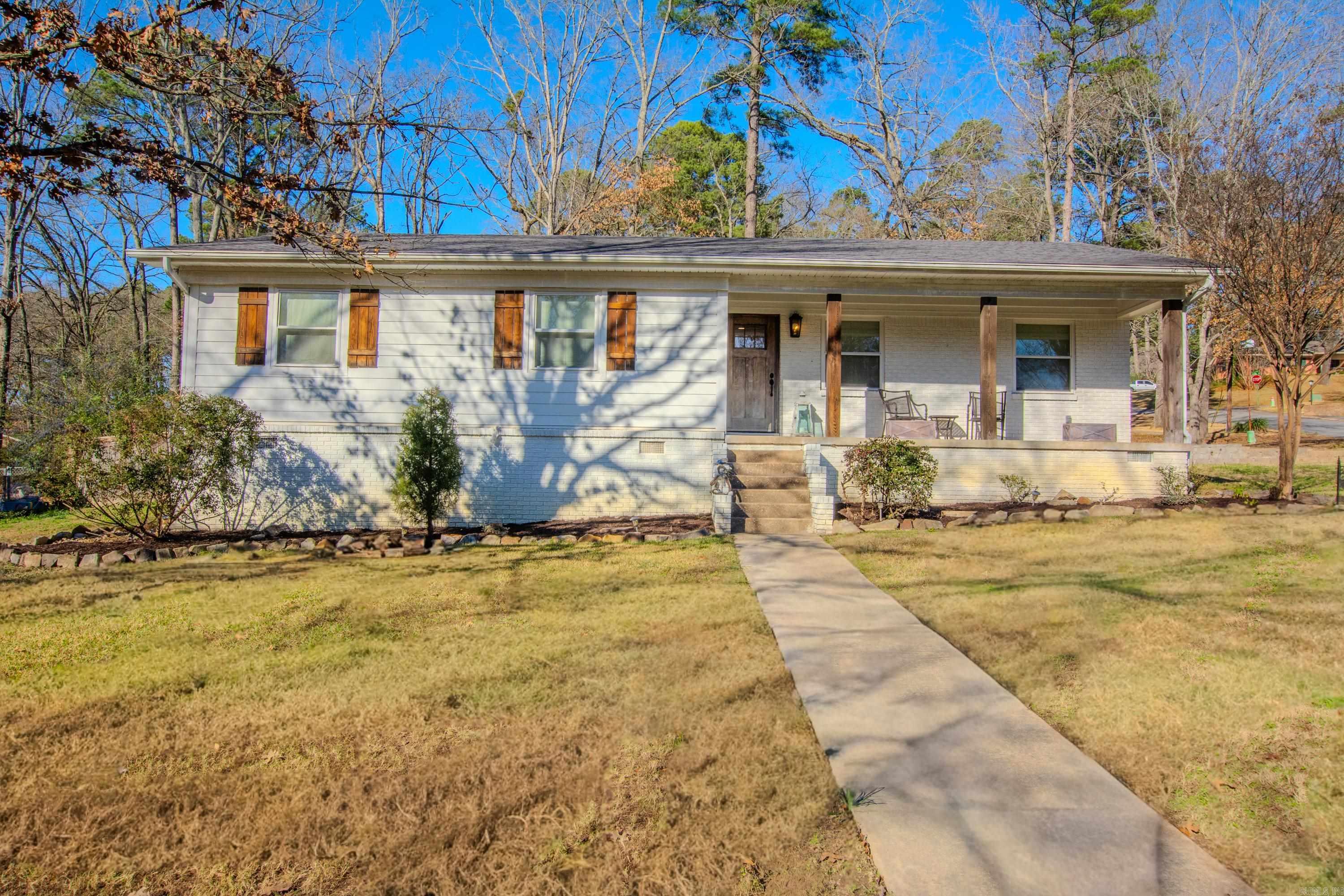 1724 Lynnwood Drive  Benton, AR