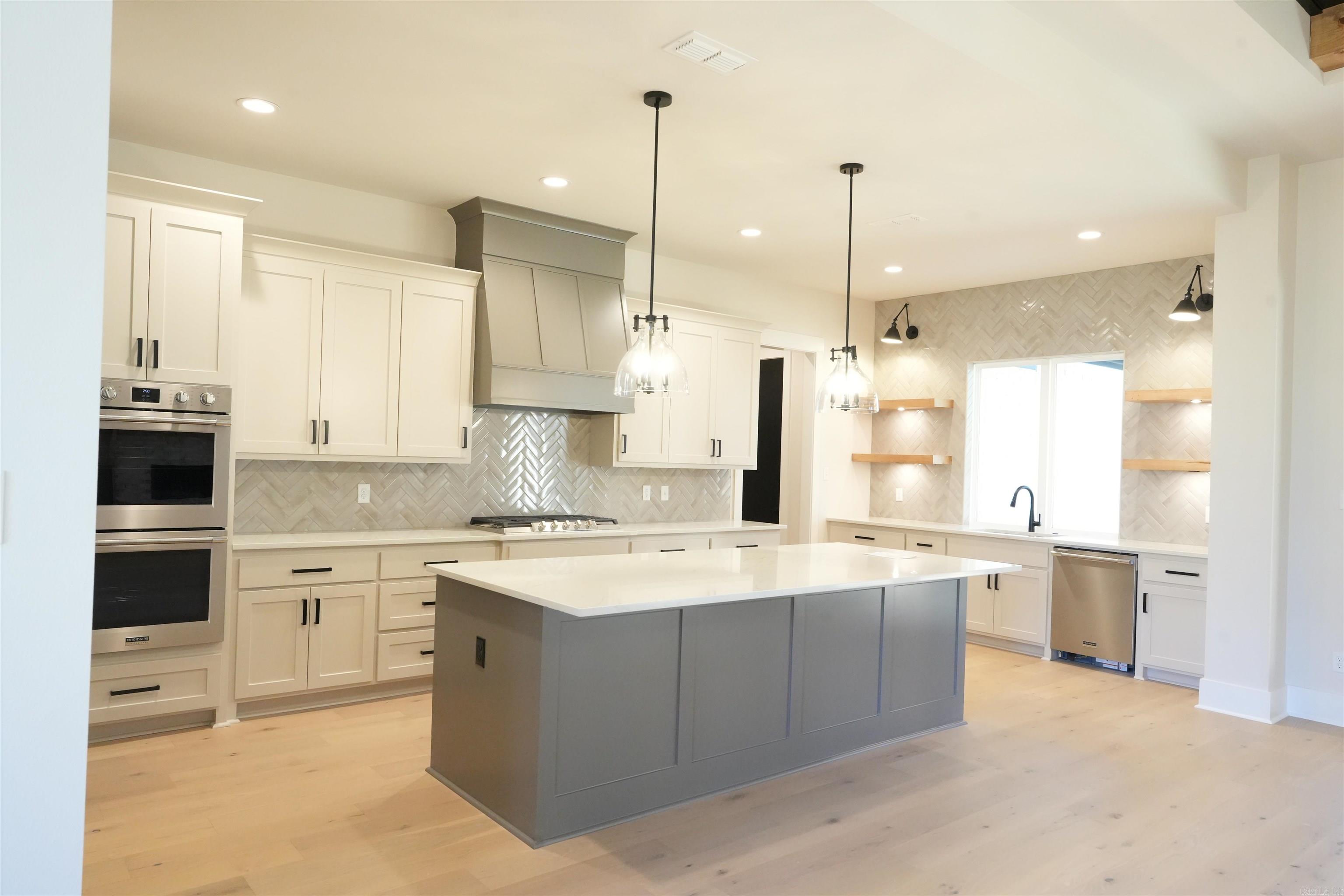 3084 Avilla Manor  Alexander, AR