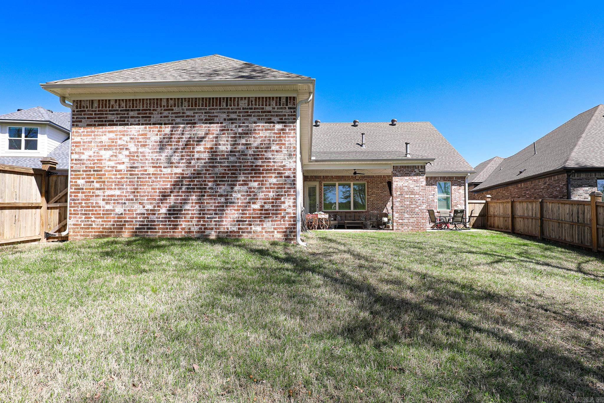 1519 SAWTOOTH  Benton, AR