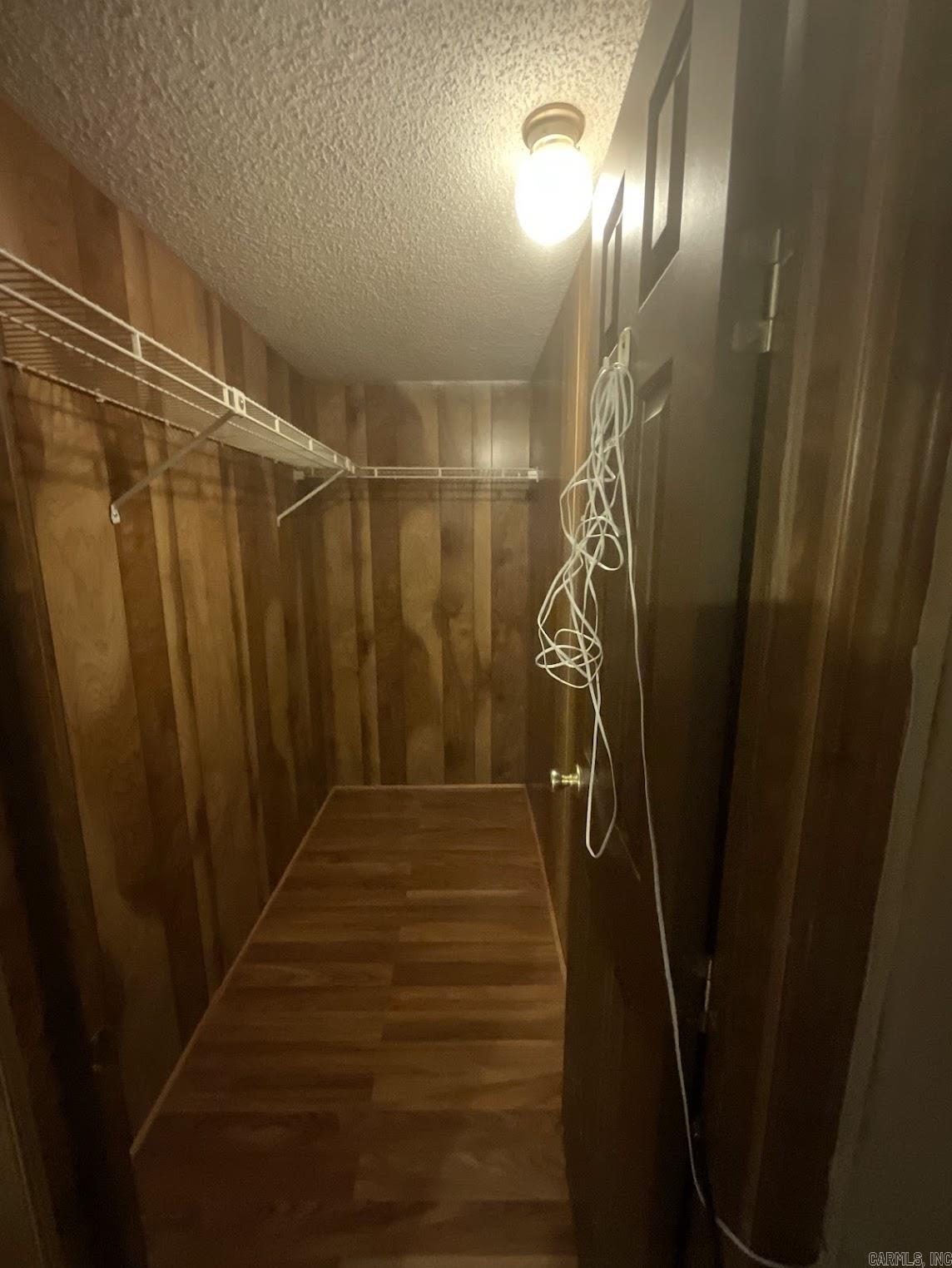 24422 Oliver  Hensley, AR