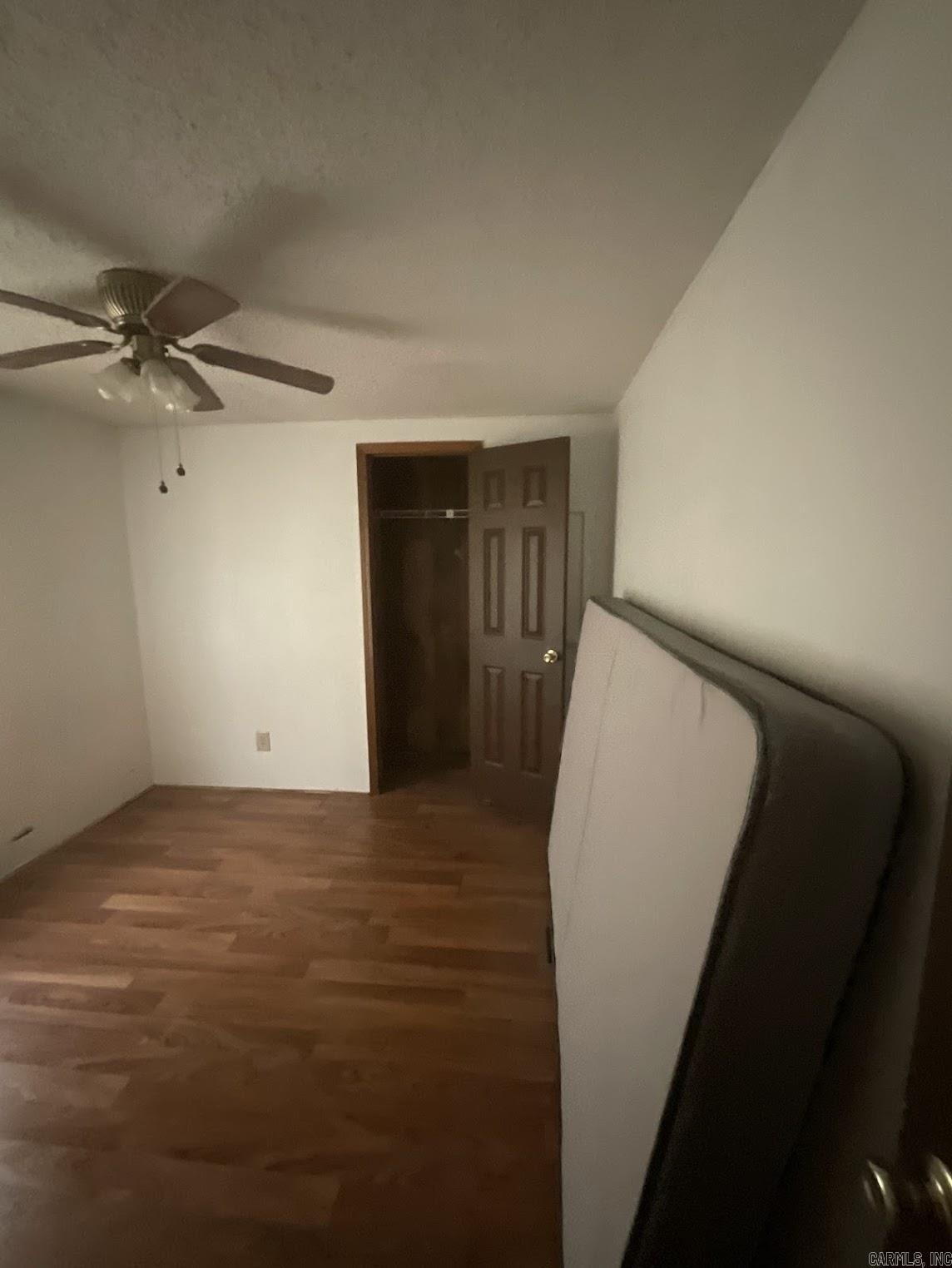 24422 Oliver  Hensley, AR