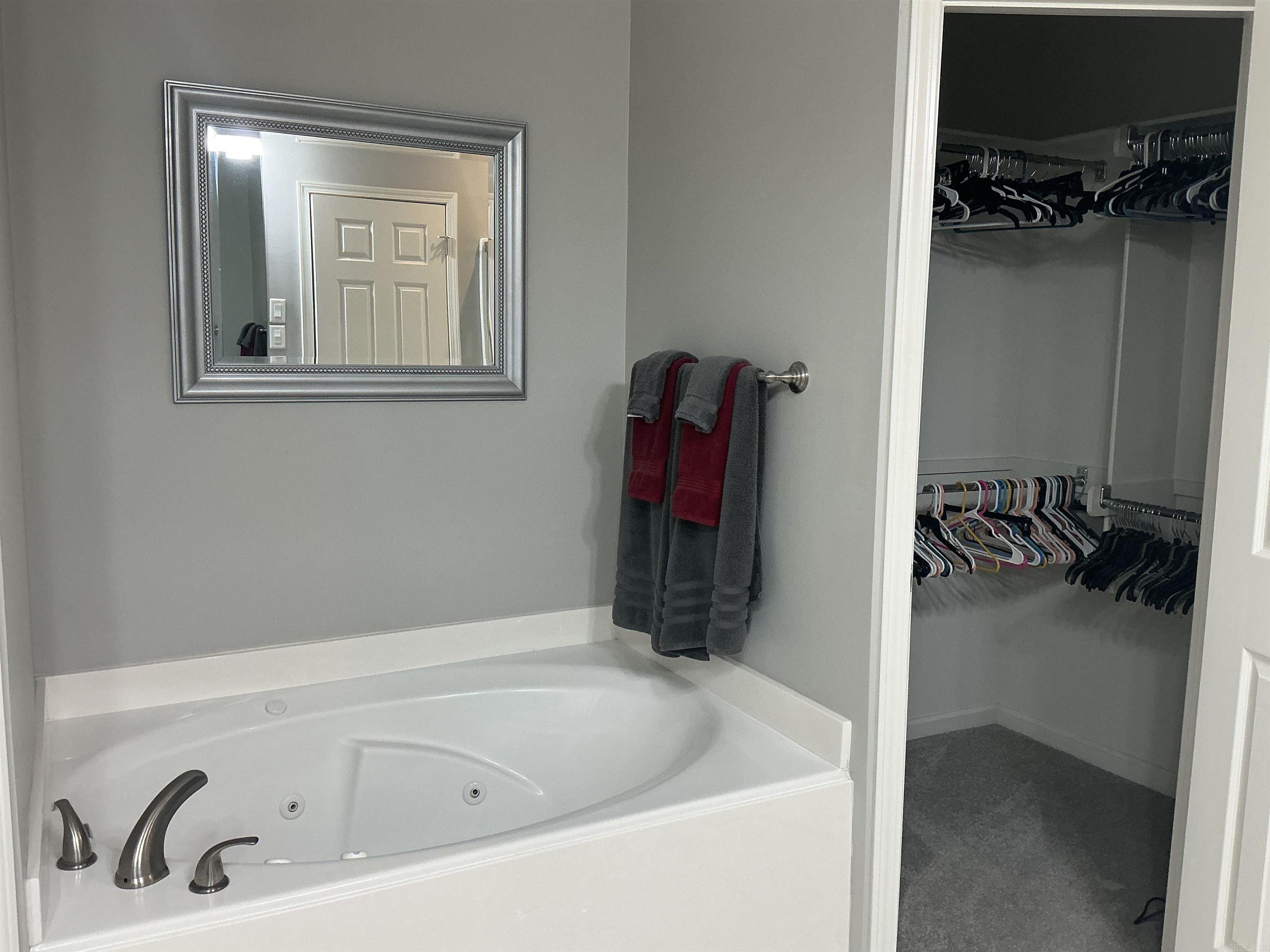 1016 Heritage Way  Benton, AR