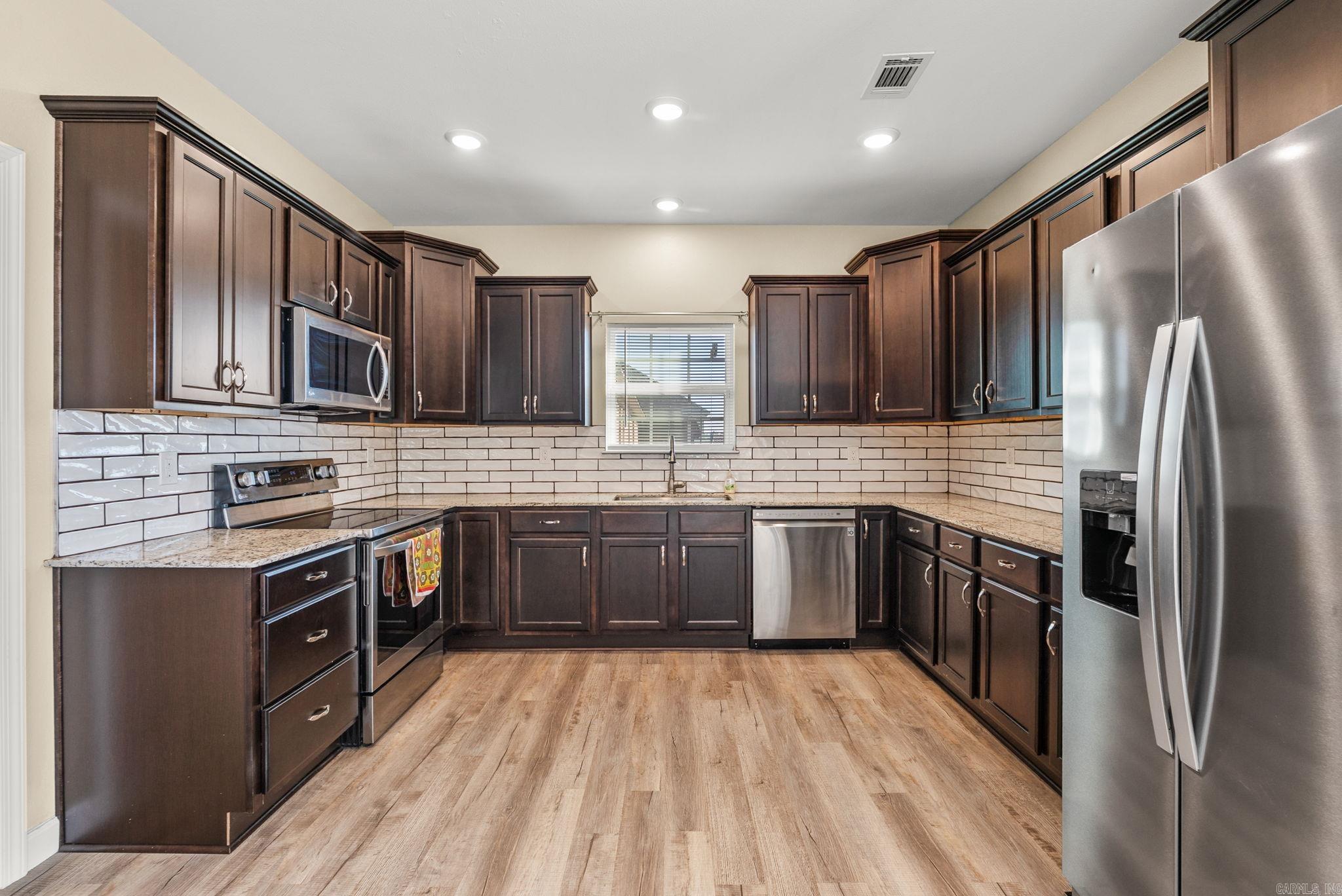 14 Clover Ridge Drive  Vilonia, AR